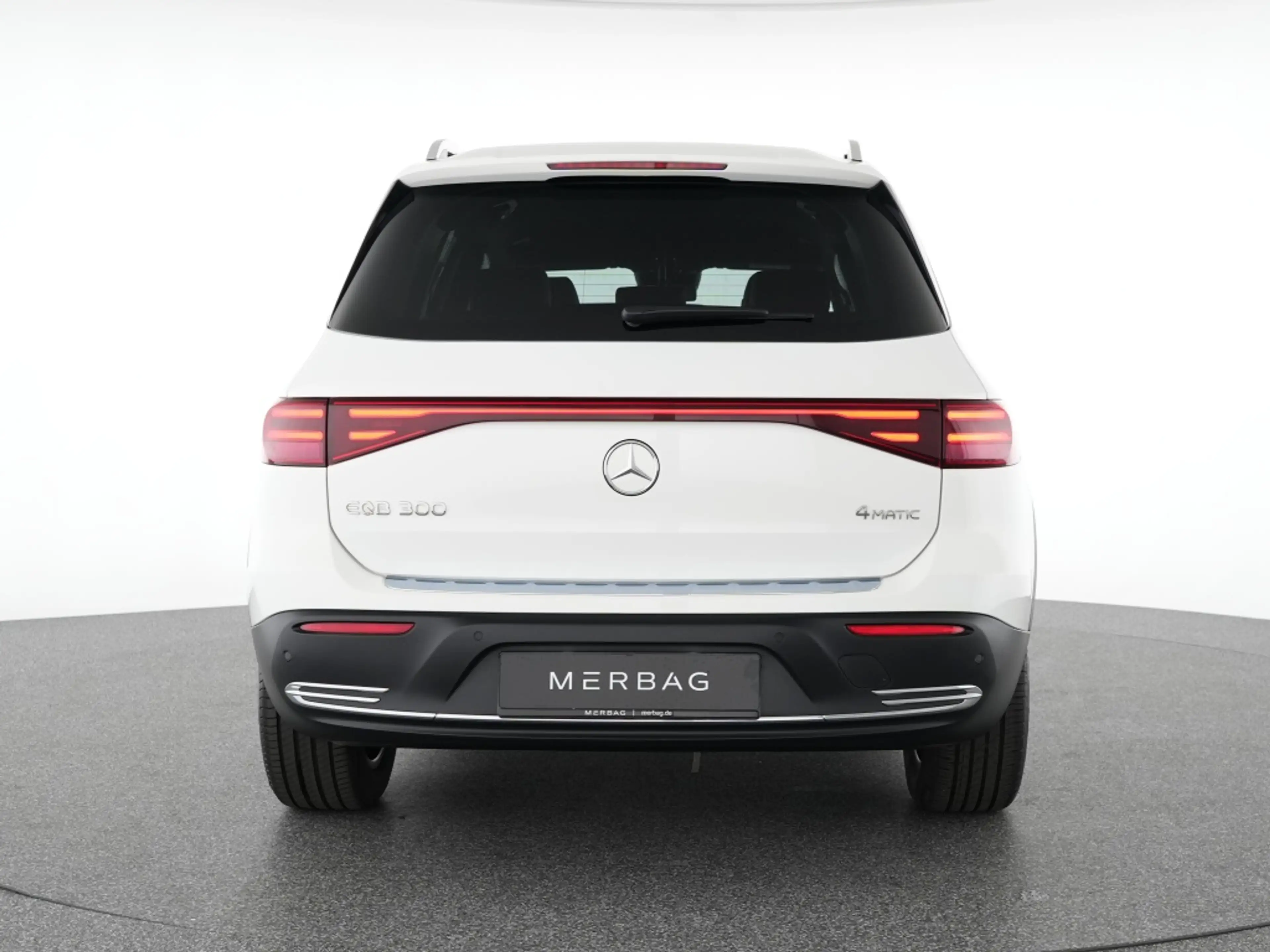 Mercedes-Benz EQB 300 4M Progressive Advanced LED  Distronic — photo 4