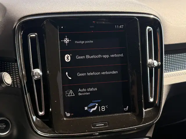 Volvo XC40 view 27