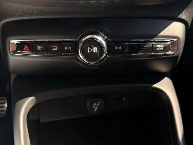 Volvo XC40 view 26