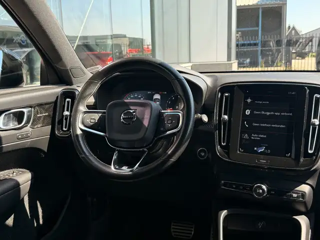 Volvo XC40 view 20