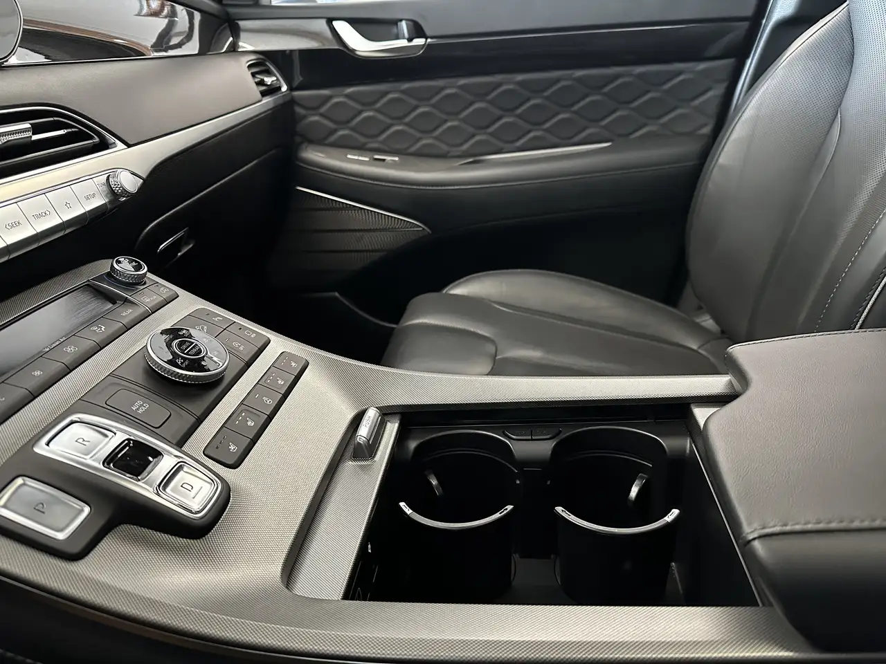 Hyundai PALISADE photo Hyundai PALISADE