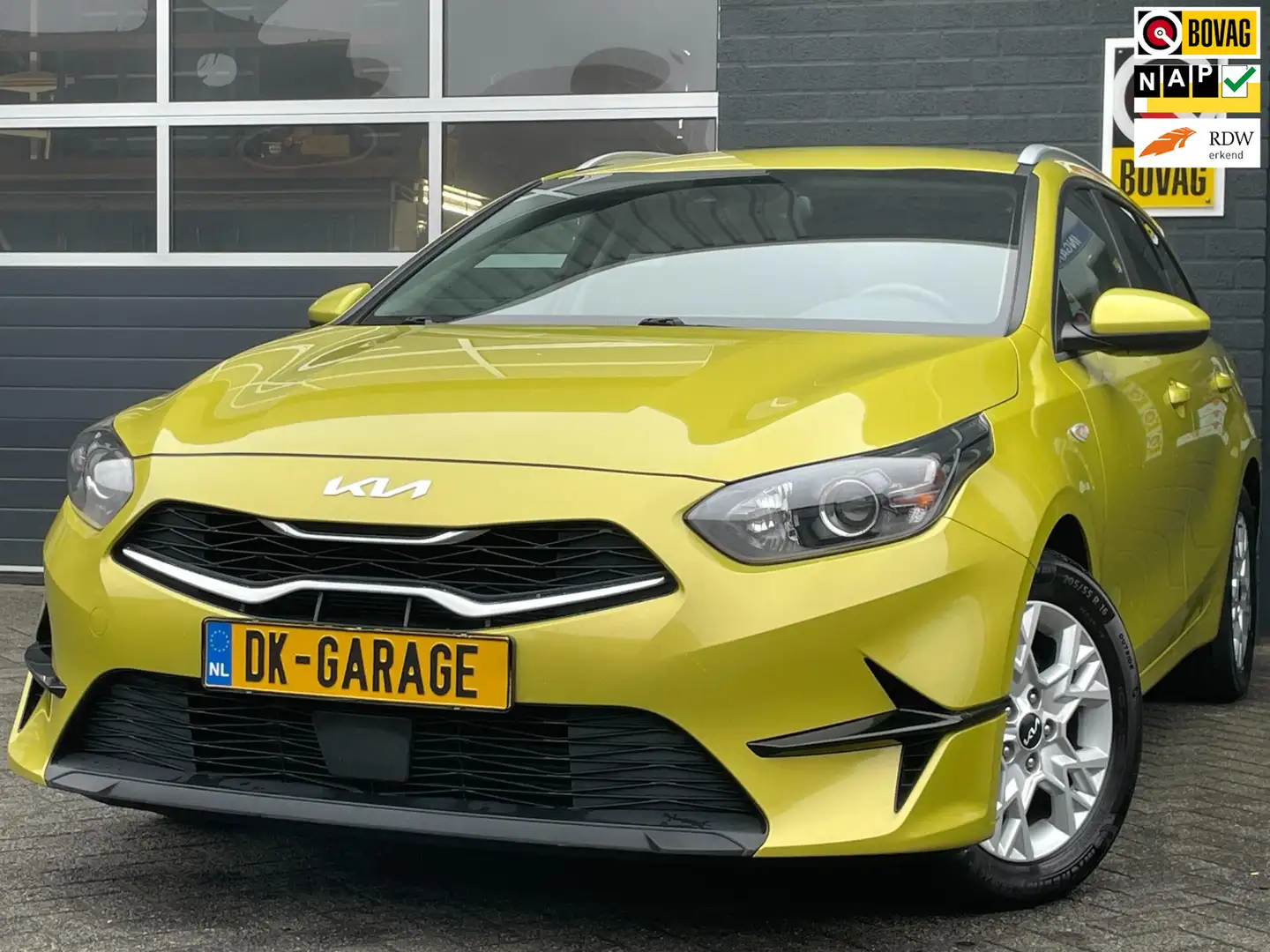 Kia Ceed SW / cee'd SW Sportswagon 1.0 T-GDi DynamicLine|APPLE CARPLAY, A Geel - 1