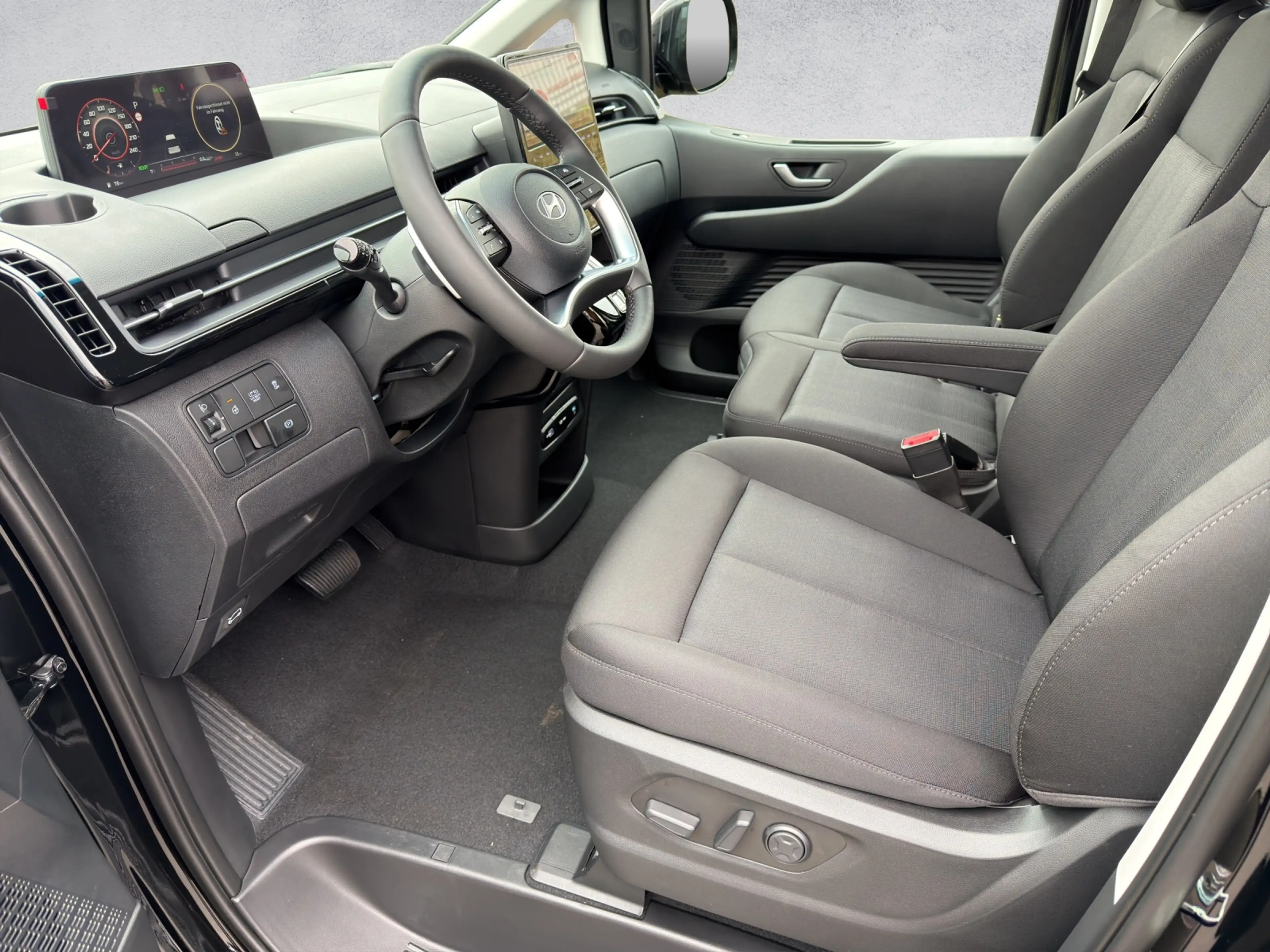 Hyundai STARIA Hybrid 1.6 T-GDi Trend PANO/NSCC/VIRTUAL — photo 6