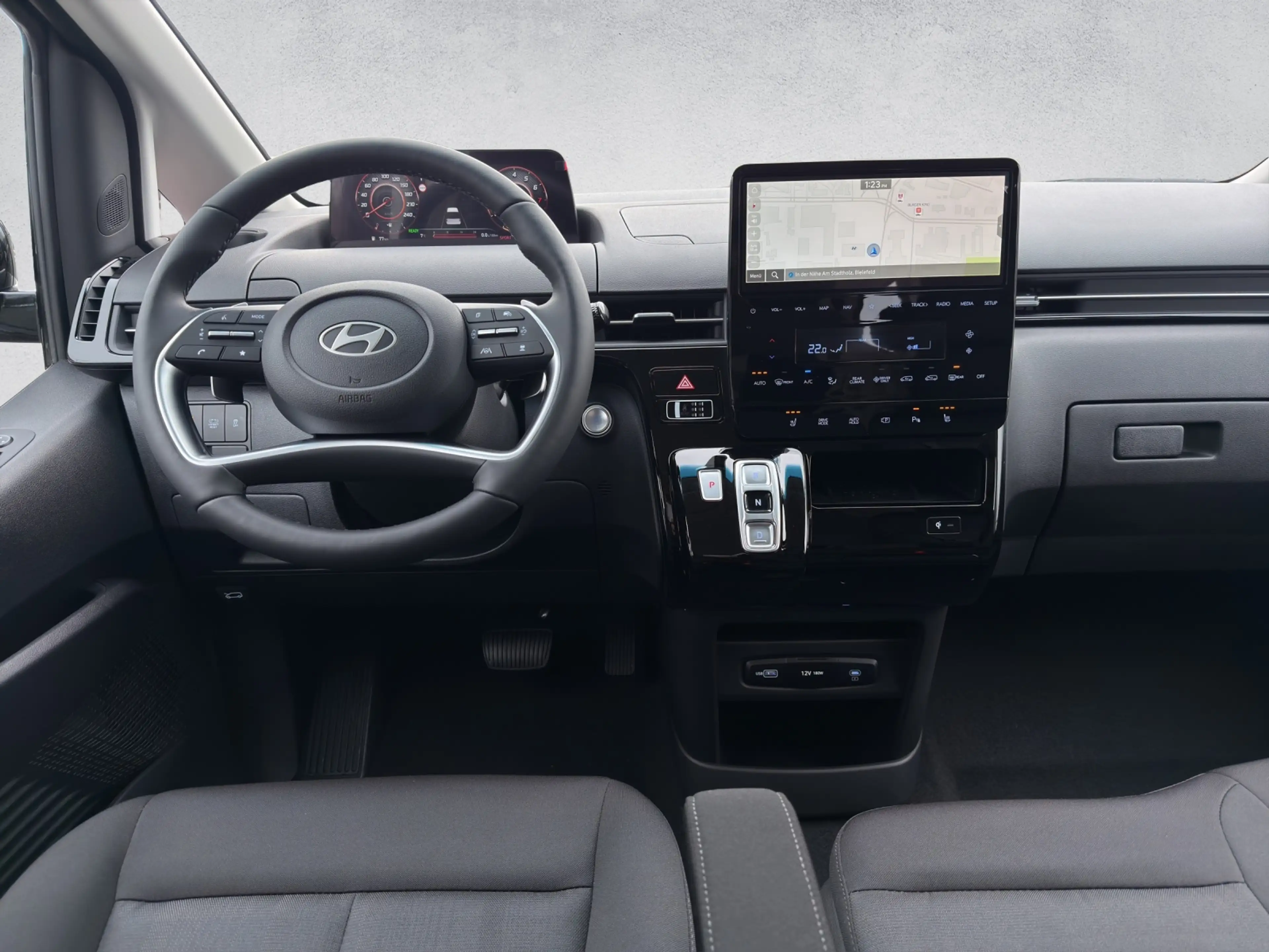 Hyundai STARIA Hybrid 1.6 T-GDi Trend PANO/NSCC/VIRTUAL — photo 8
