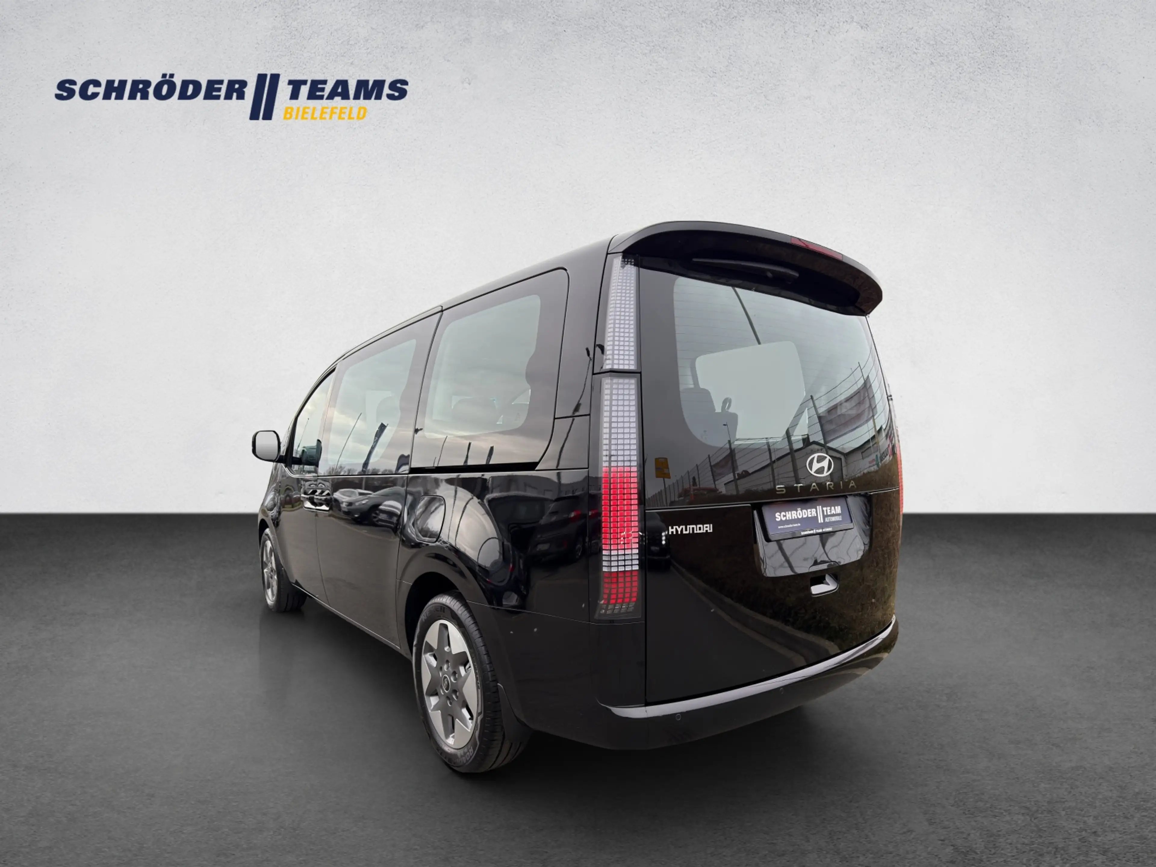 Hyundai STARIA Hybrid 1.6 T-GDi Trend PANO/NSCC/VIRTUAL — photo 3