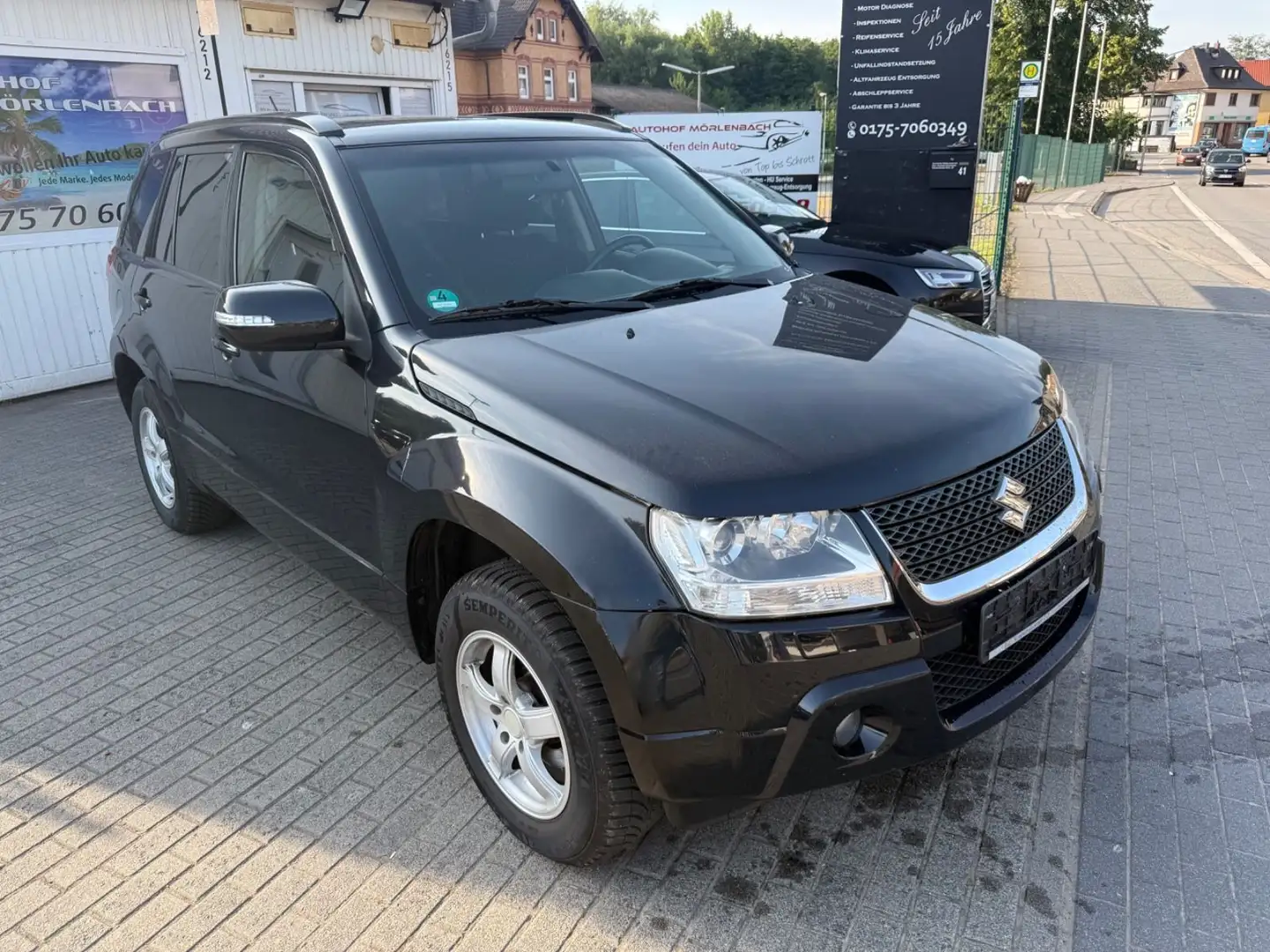 Suzuki Grand Vitara 2.4 VVT Comfort Black - 2