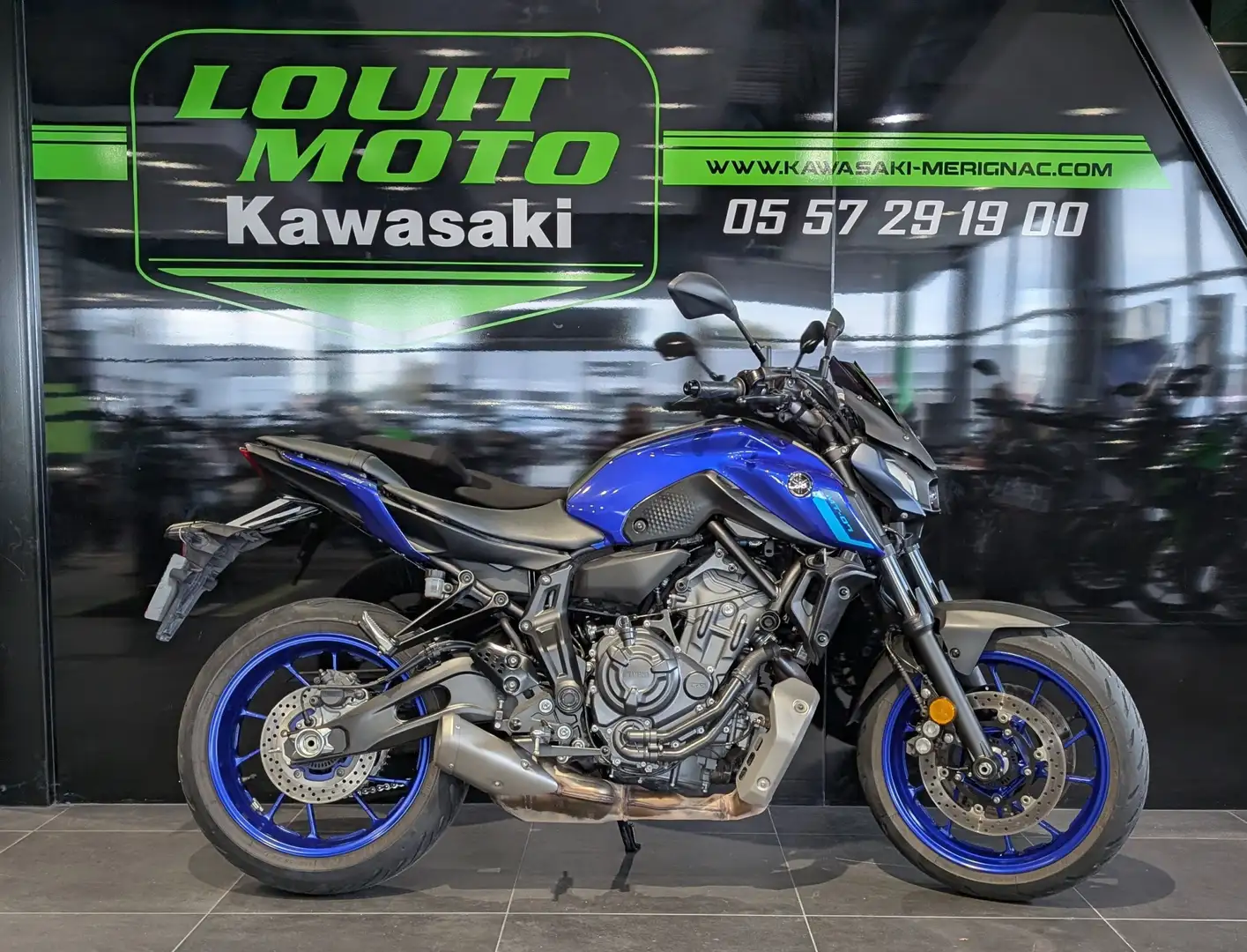 Yamaha MT-07 Bleu - 1