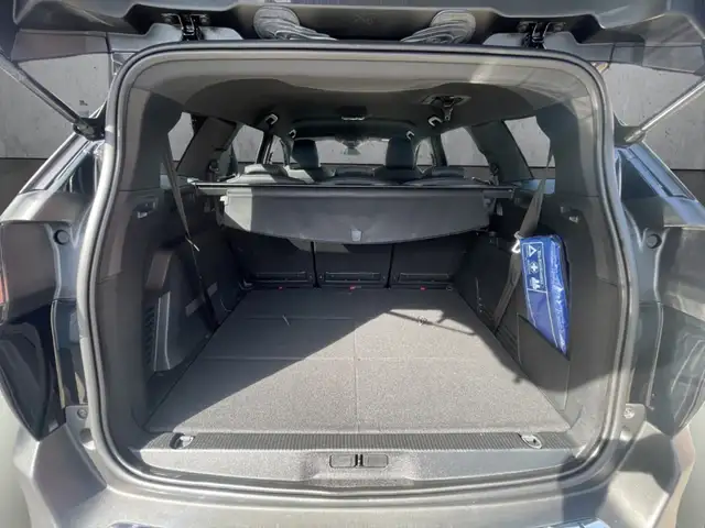 Peugeot 5008 view 7
