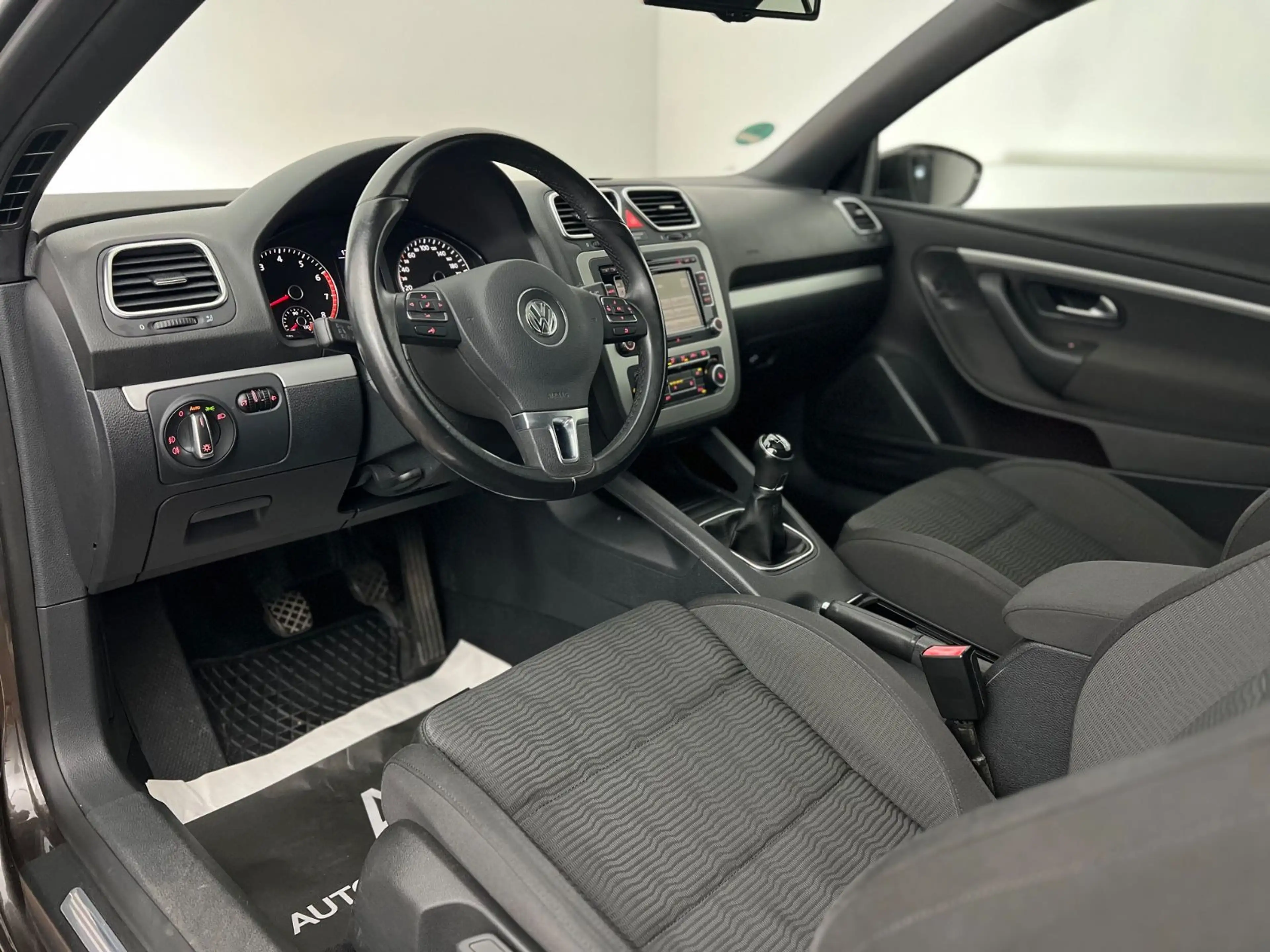 Volkswagen Eos / 2.HD / GARANTIE / NUR 43.tKM / SITZHEIZUNG — photo 13