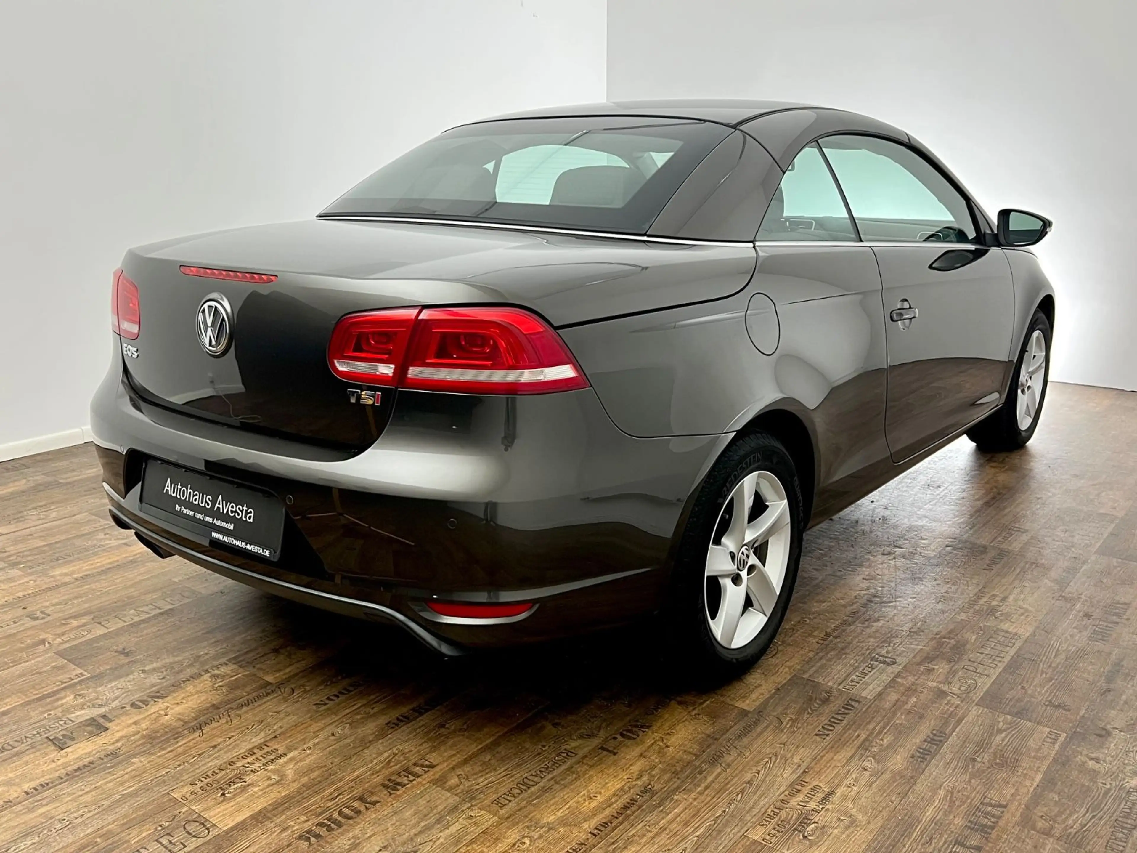 Volkswagen Eos / 2.HD / GARANTIE / NUR 43.tKM / SITZHEIZUNG — photo 4