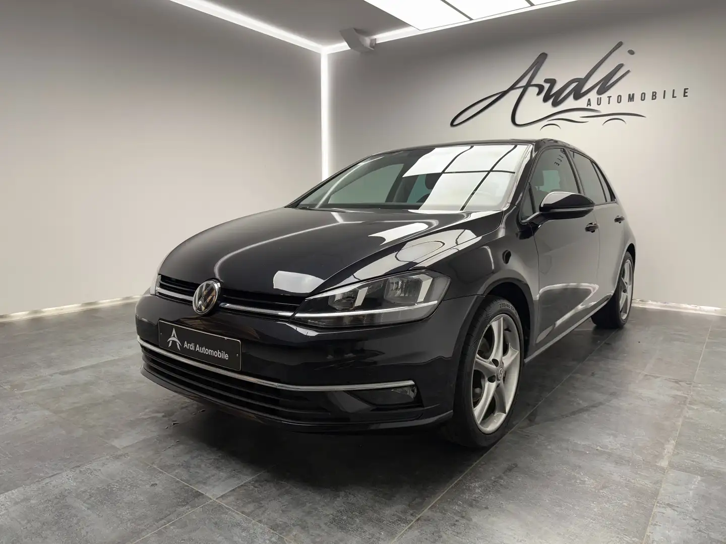 Volkswagen Golf Golf 1.0TSI Join DSG*CAPLAY*CAMERA*1 PROP*GARANTIE Noir - 1