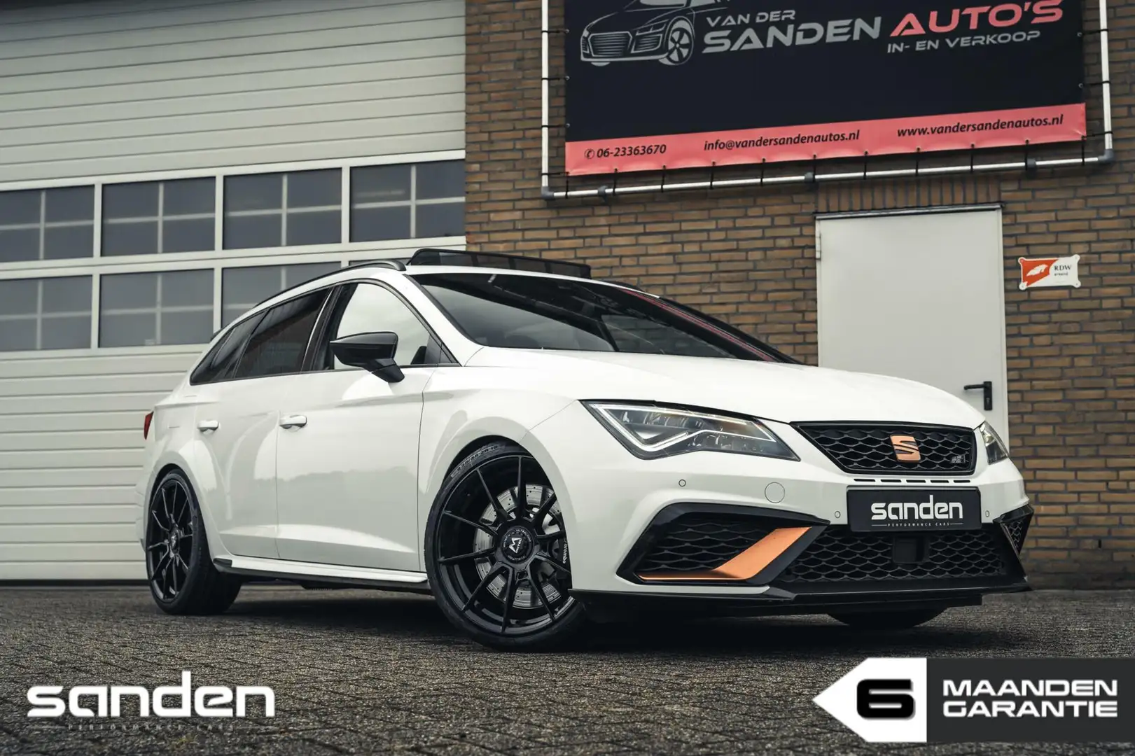 SEAT Leon ST 2.0 CUPRA R 4DRIVE CARBON|PANO|downpipe|Motec Weiß - 1