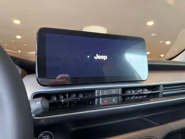 Jeep Avenger view 12
