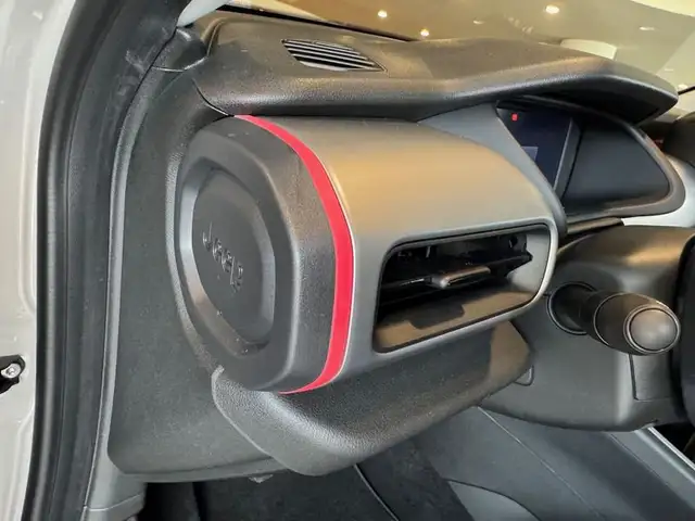 Jeep Avenger view 9