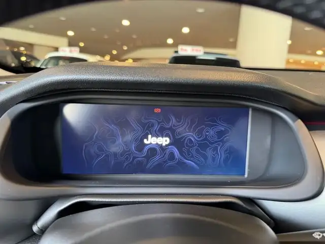 Jeep Avenger view 11