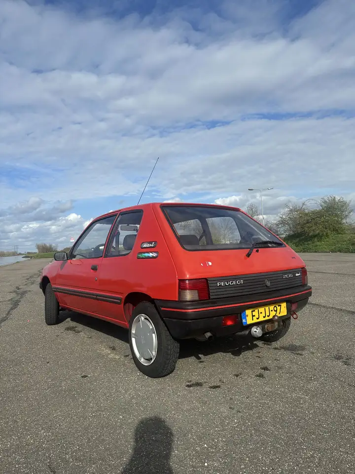 Peugeot 205 Accent, foto 2