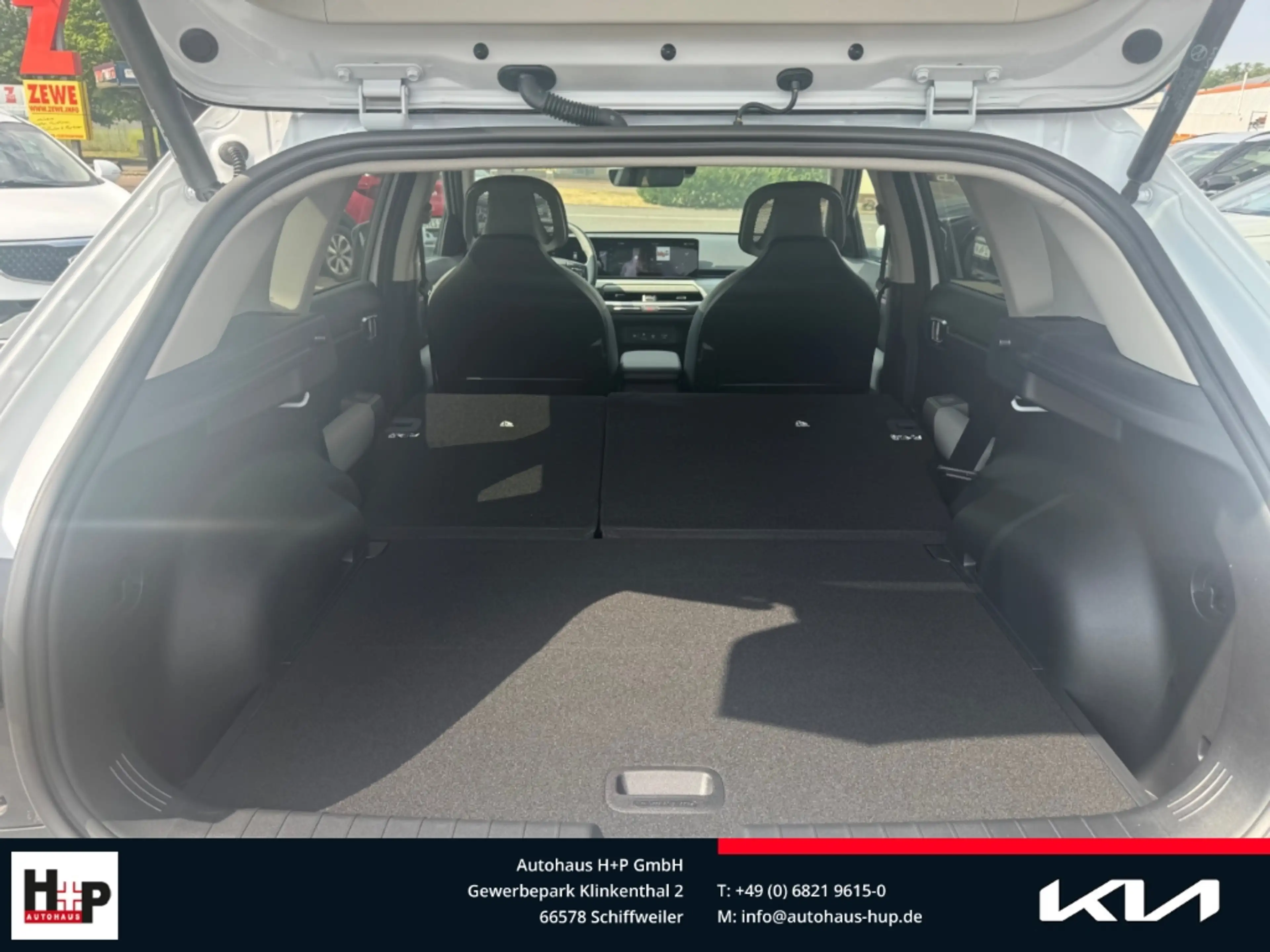 Kia EV4 150 kW Earth Park Distance Control vo.&hi. Klimaau — photo 12