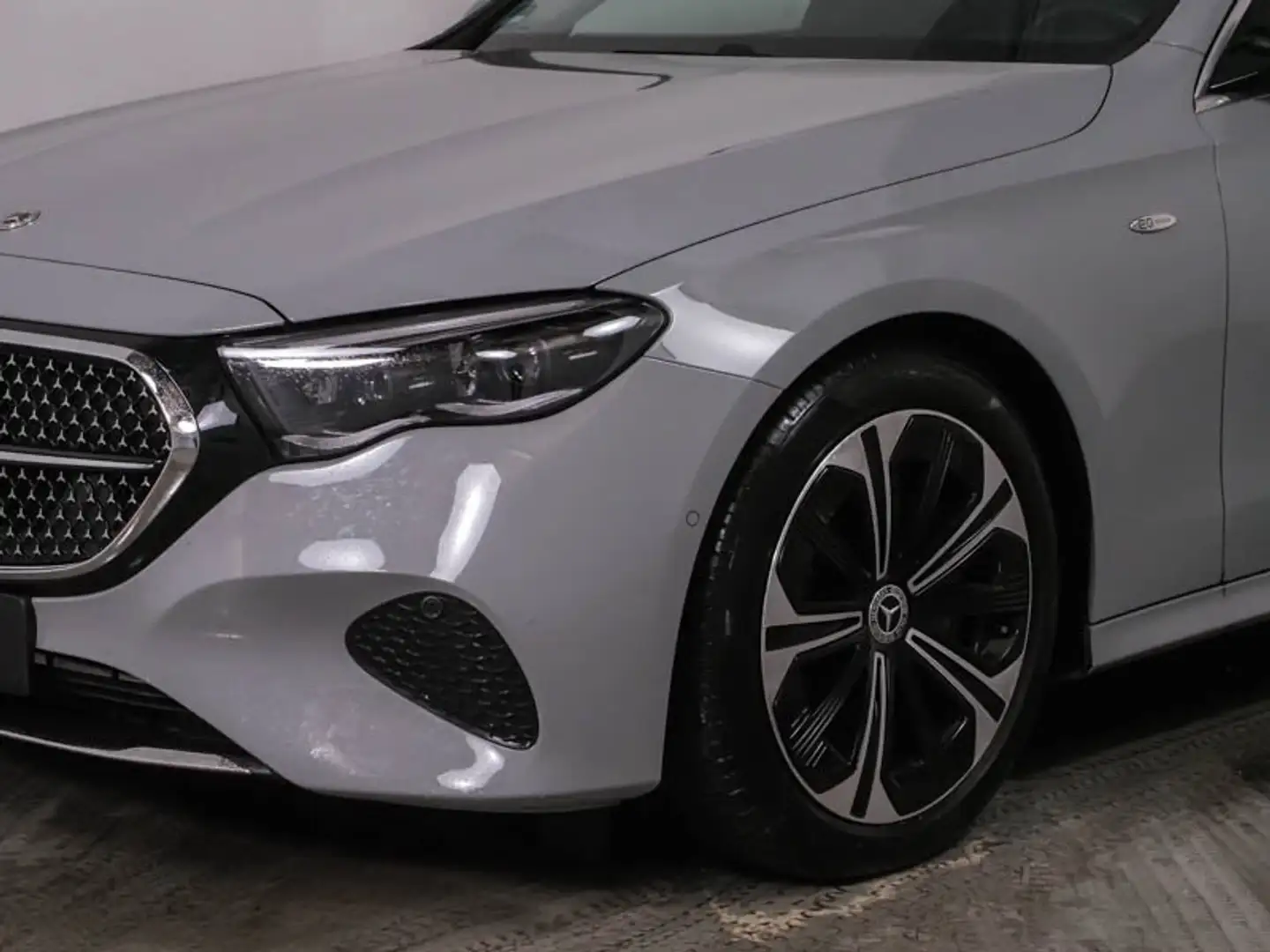 Mercedes-Benz E 300 E 300 de 4M T-Mod Avantgarde PLUS/Leder/AHK/360° Grau - 2