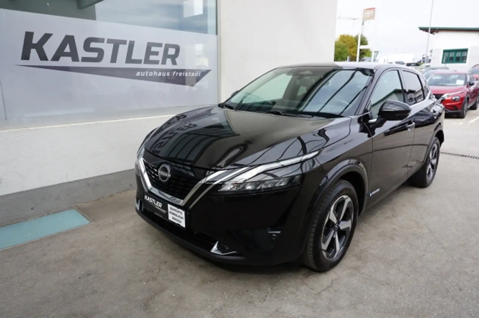 Nissan Qashqai N-Concecta E-Power 190 Schwarz - 1