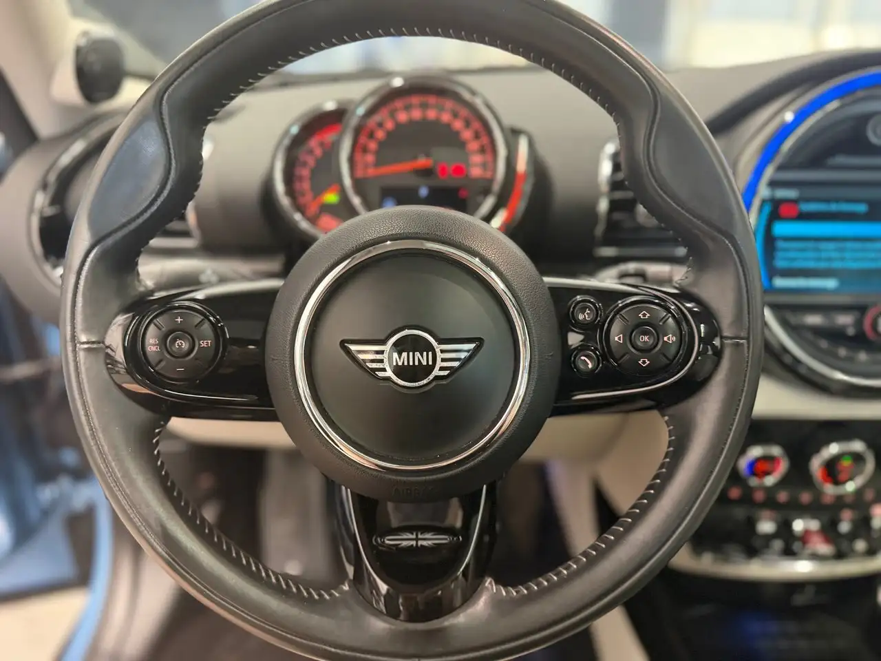 MINI Cooper Clubman photo MINI Cooper Clubman