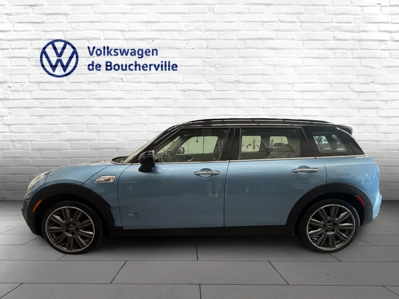 MINI Cooper Clubman photo MINI Cooper Clubman