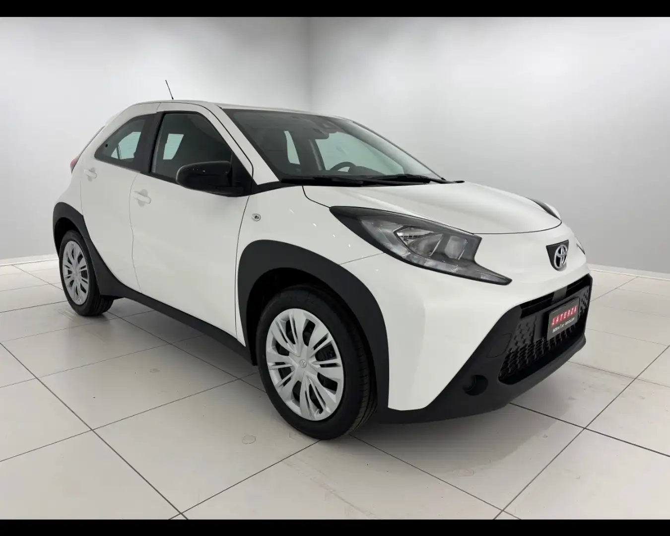 Toyota Aygo X 1.0 Active Blanc - 1