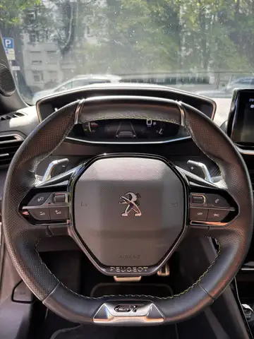 Peugeot 2008 view 12