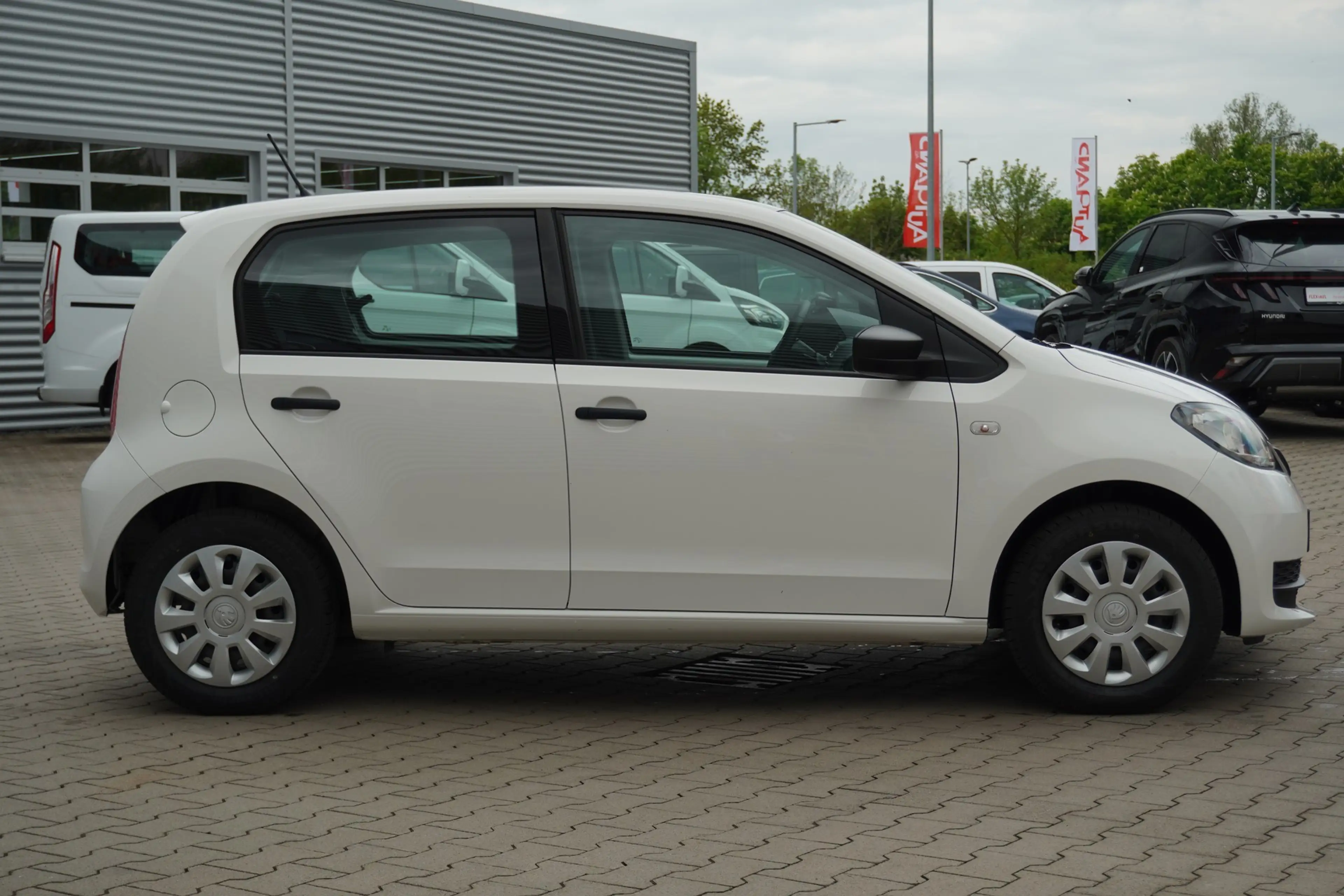 Skoda Citigo 1.0 MPI Clever Klima Sitzheizung DAB PDC — photo 4