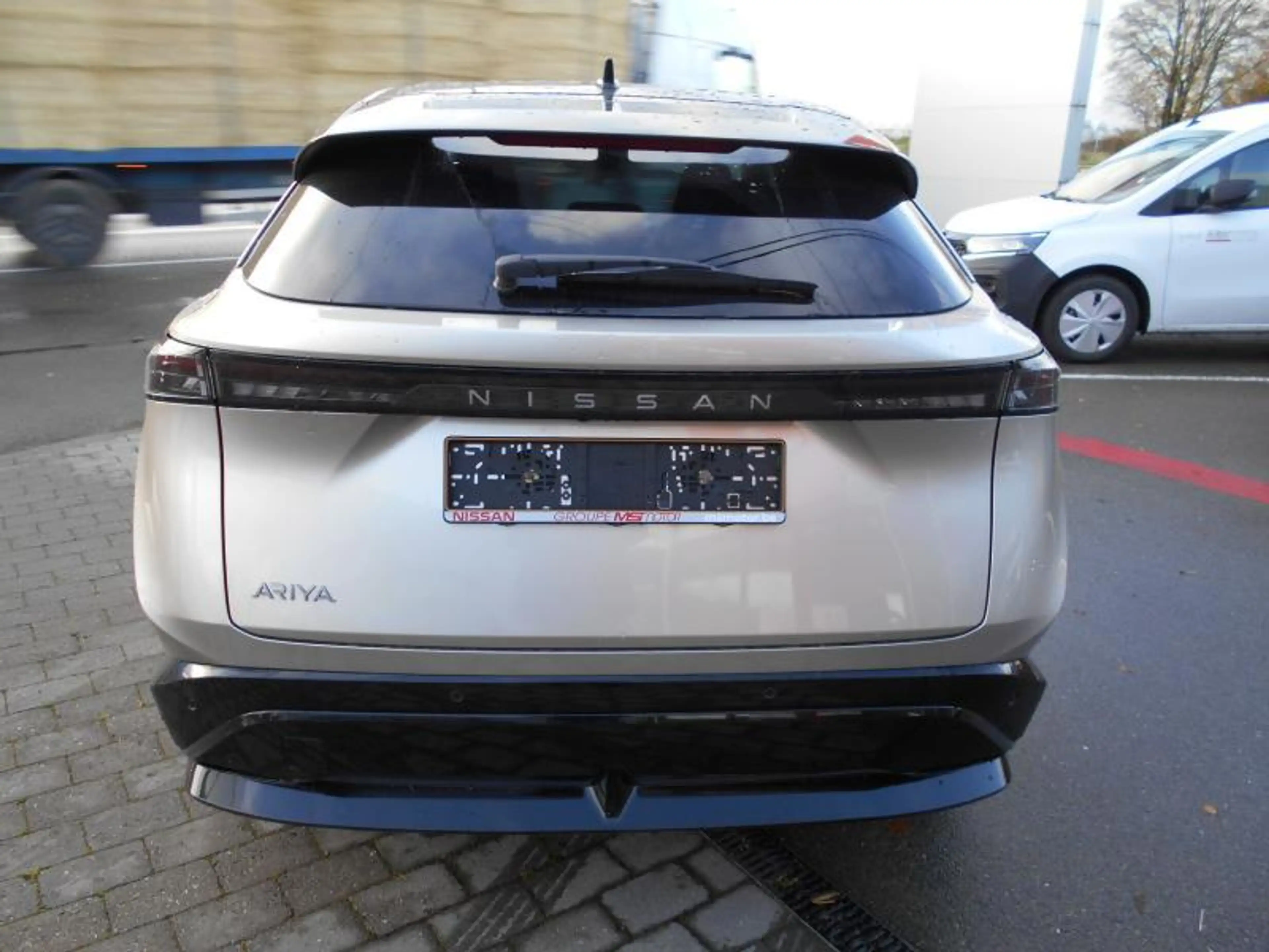 Nissan Ariya 63kWh ADVANCE 2WD — photo 6
