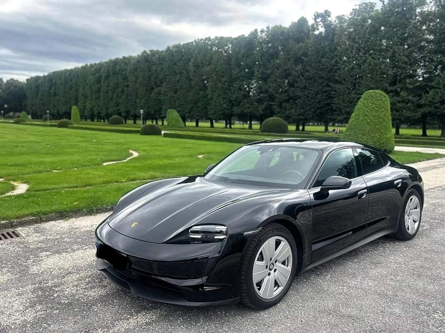 Porsche Taycan 82,3kWh Roşu - 1