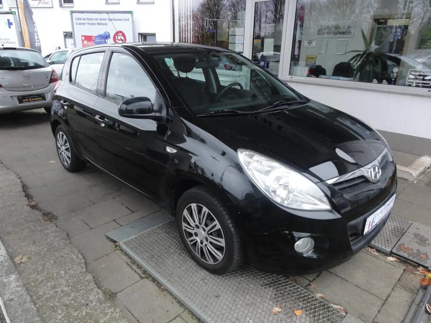 Hyundai i20 Classic Schwarz - 1