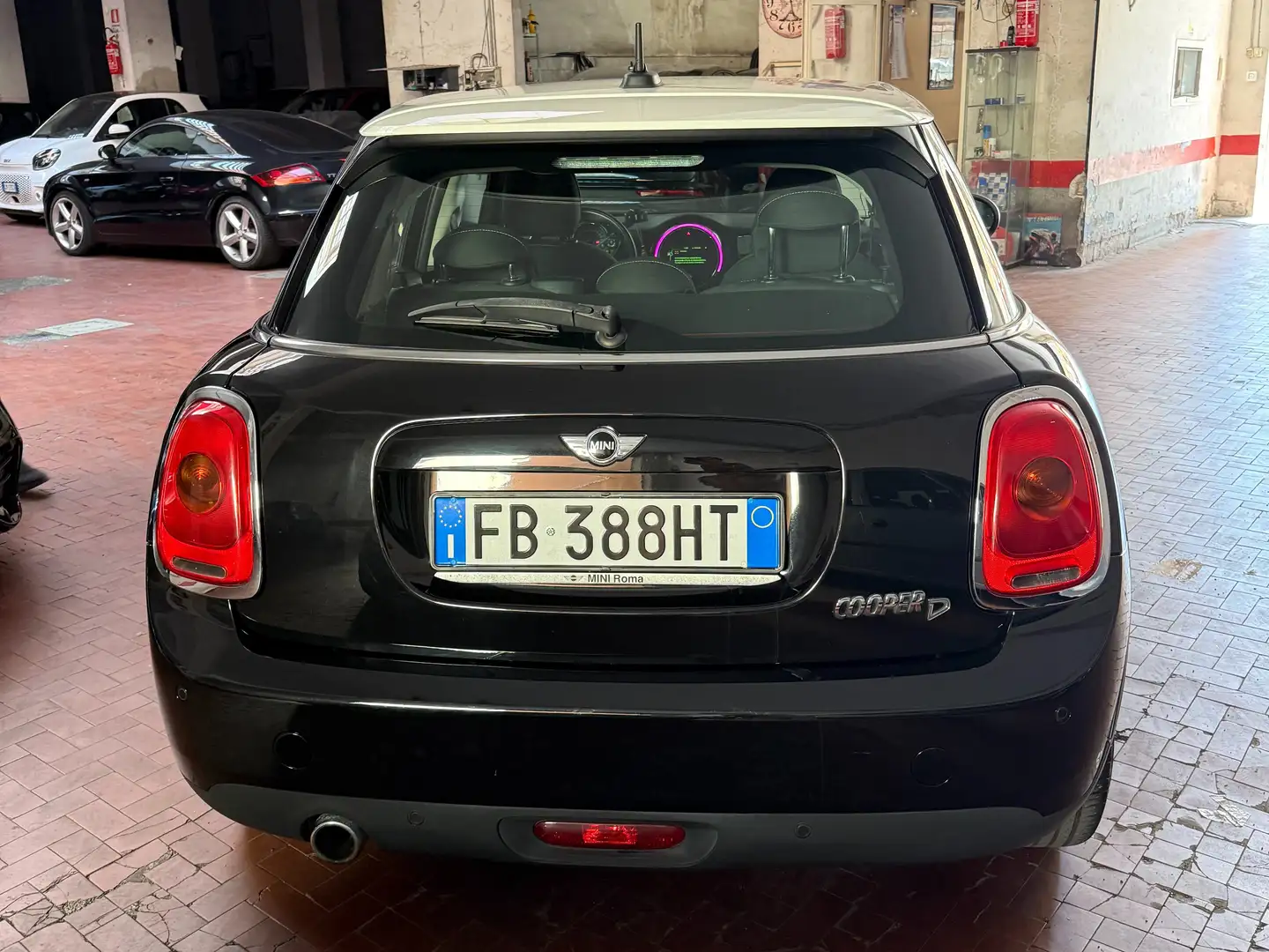 MINI Cooper D Mini IV F55-F56 2015 1.5 5p auto Nero - 2