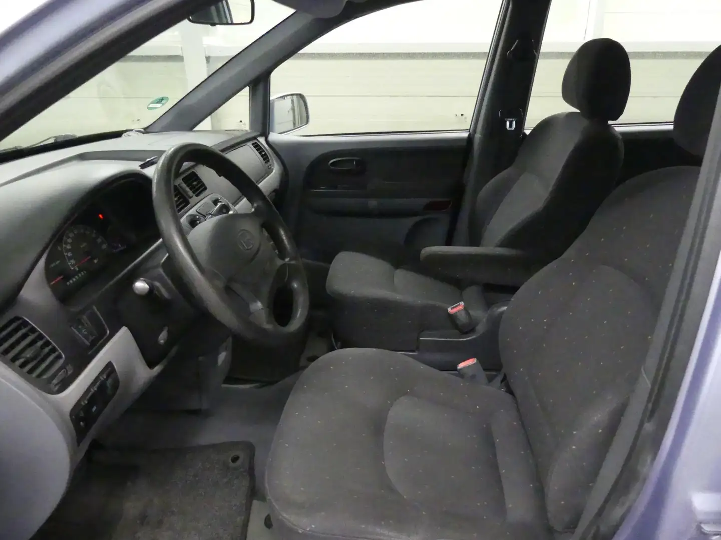 Hyundai Trajet 2.7i-24V V6 GLS - Automaat - 7 persoons Gri - 2