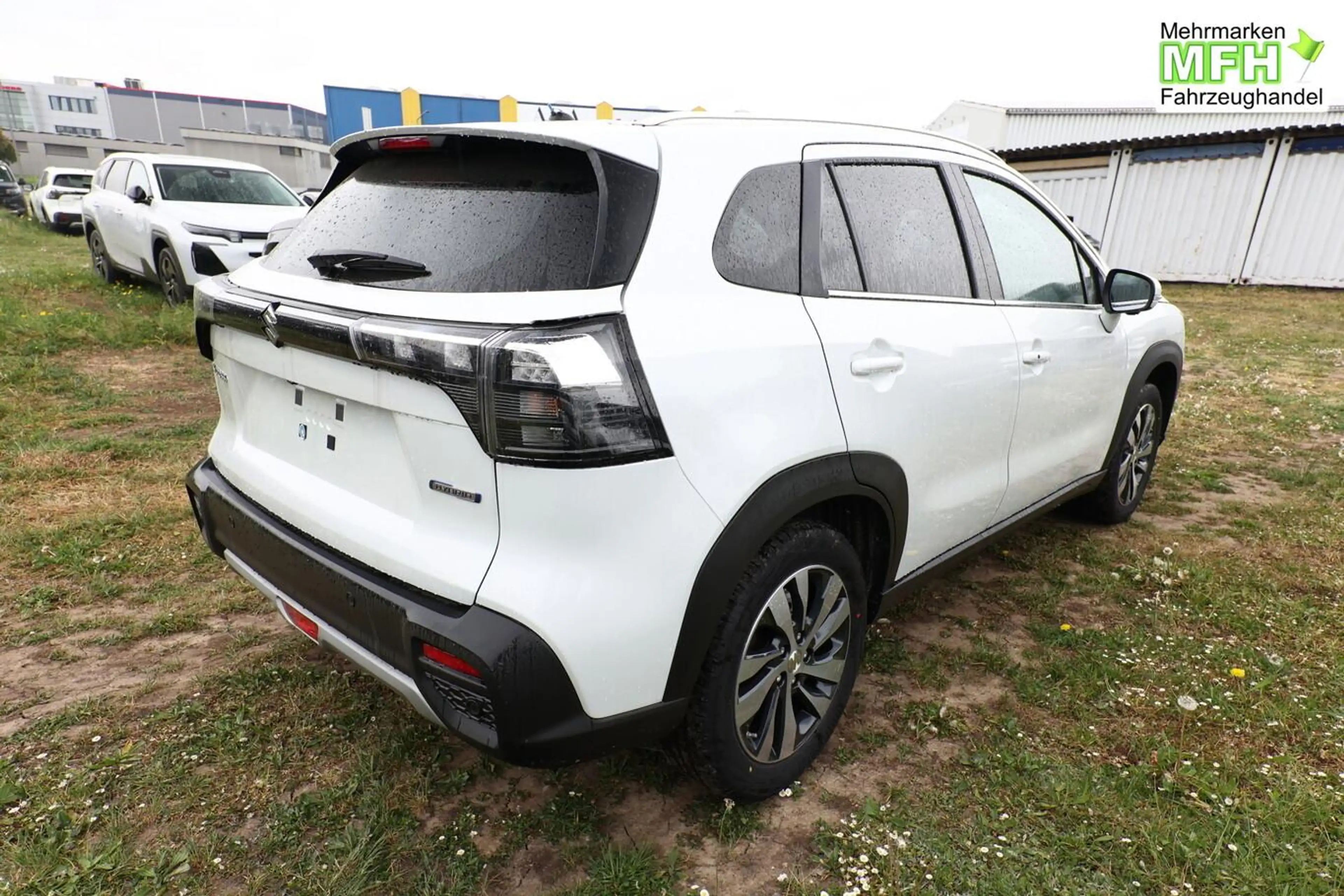 Suzuki S-Cross Comfort+ 1.4 MHEV 4WD Aut Pano 360° Lede 81 kW ... — photo 2