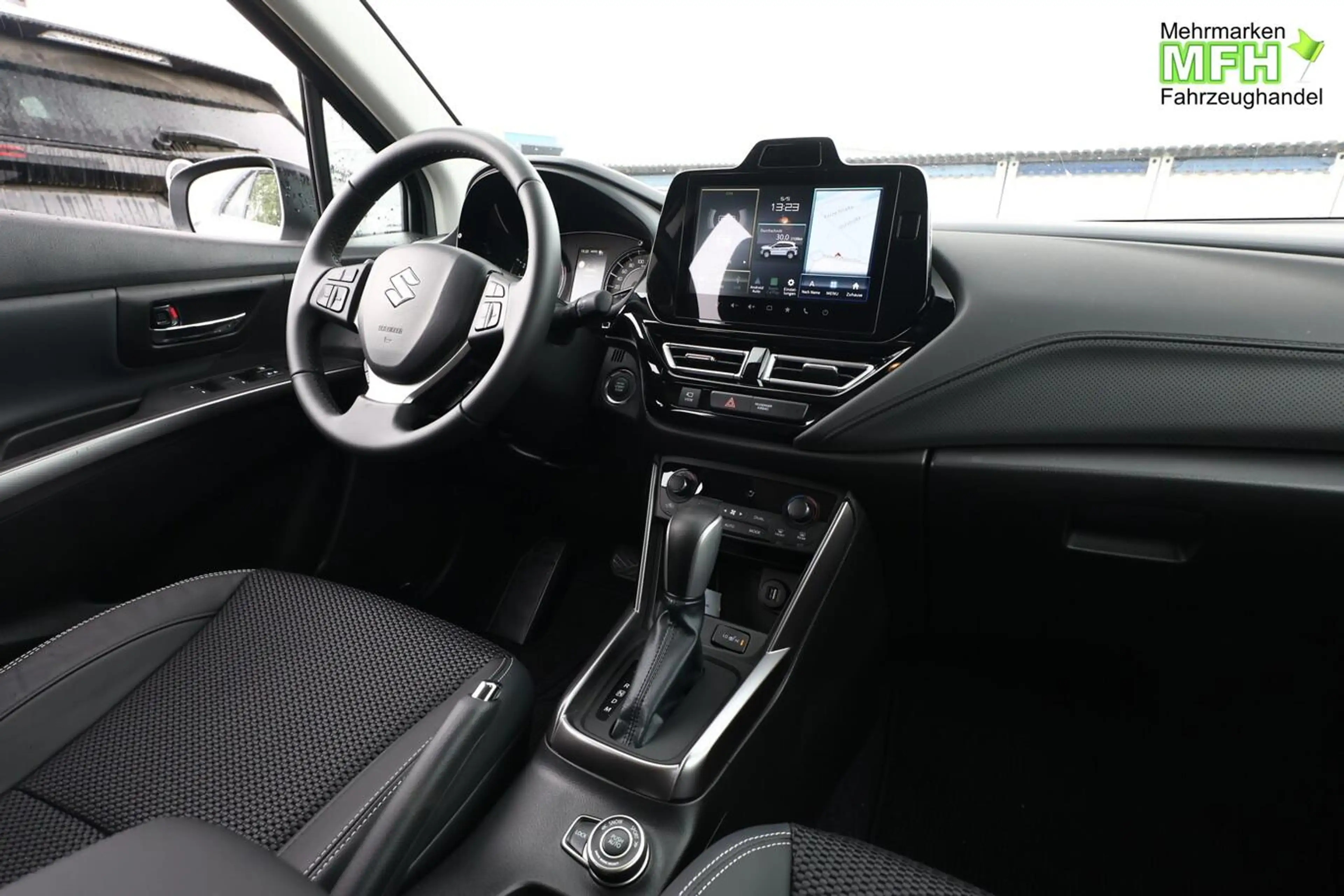 Suzuki S-Cross Comfort+ 1.4 MHEV 4WD Aut Pano 360° Lede 81 kW ... — photo 8