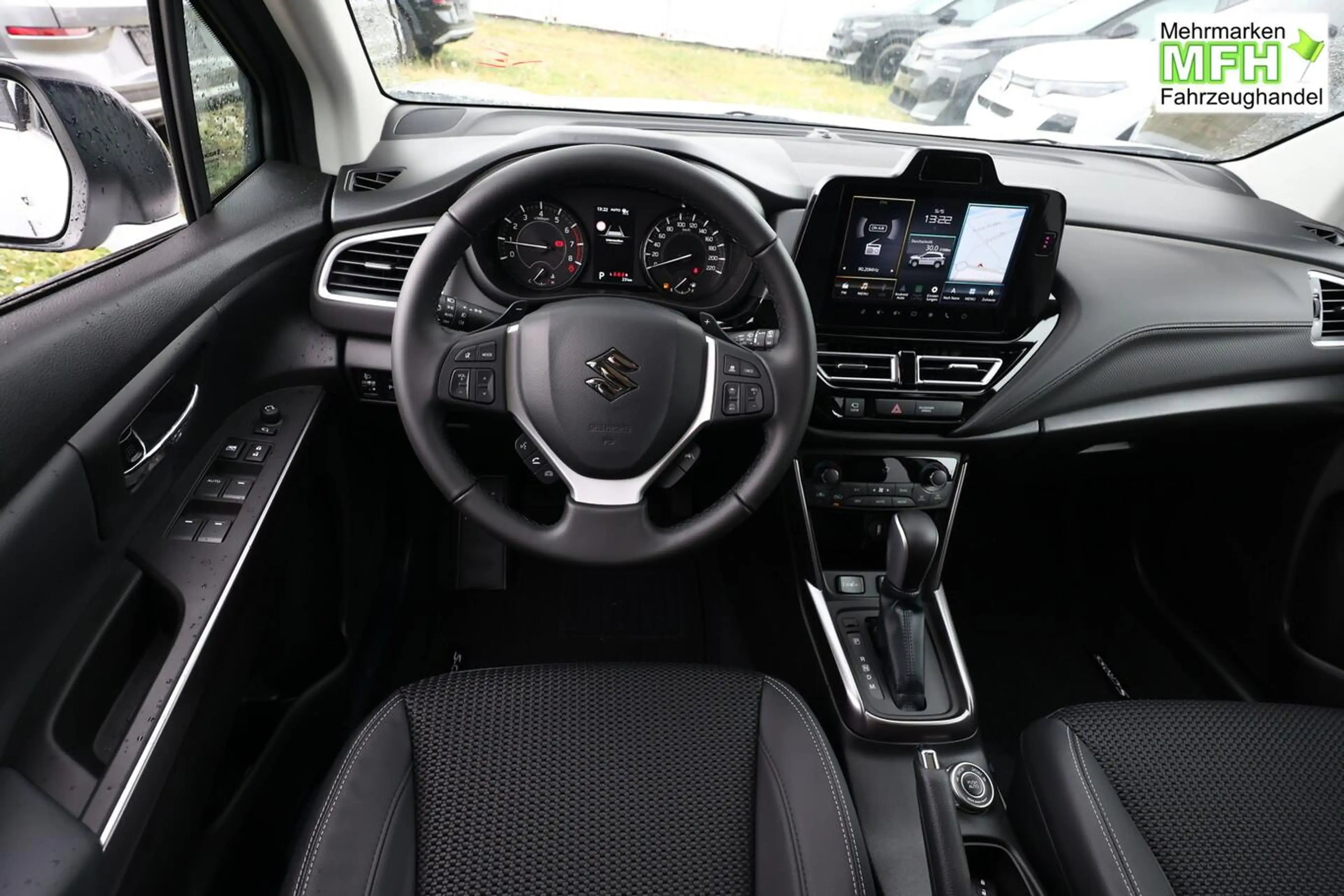 Suzuki S-Cross Comfort+ 1.4 MHEV 4WD Aut Pano 360° Lede 81 kW ... — photo 6