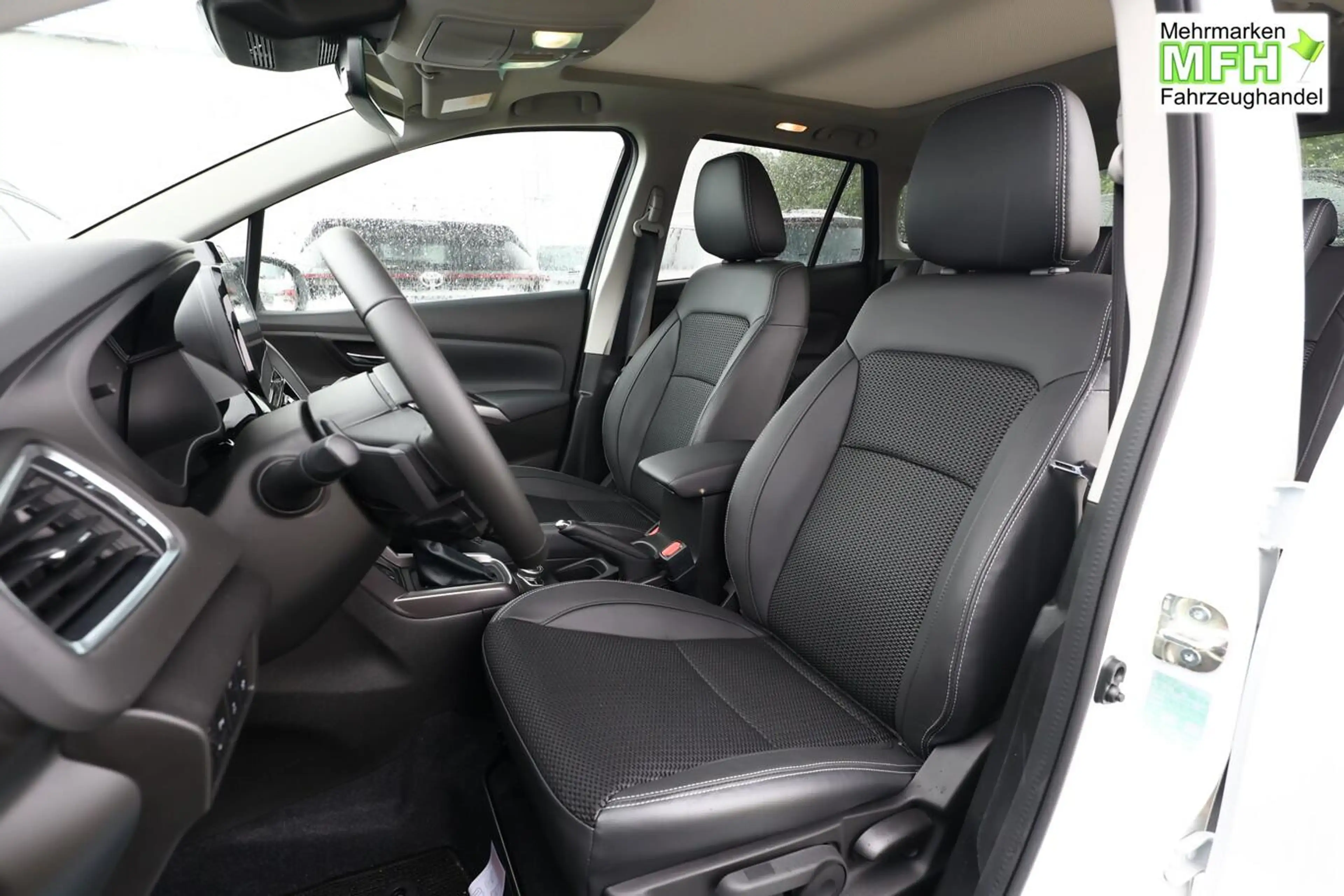 Suzuki S-Cross Comfort+ 1.4 MHEV 4WD Aut Pano 360° Lede 81 kW ... — photo 5