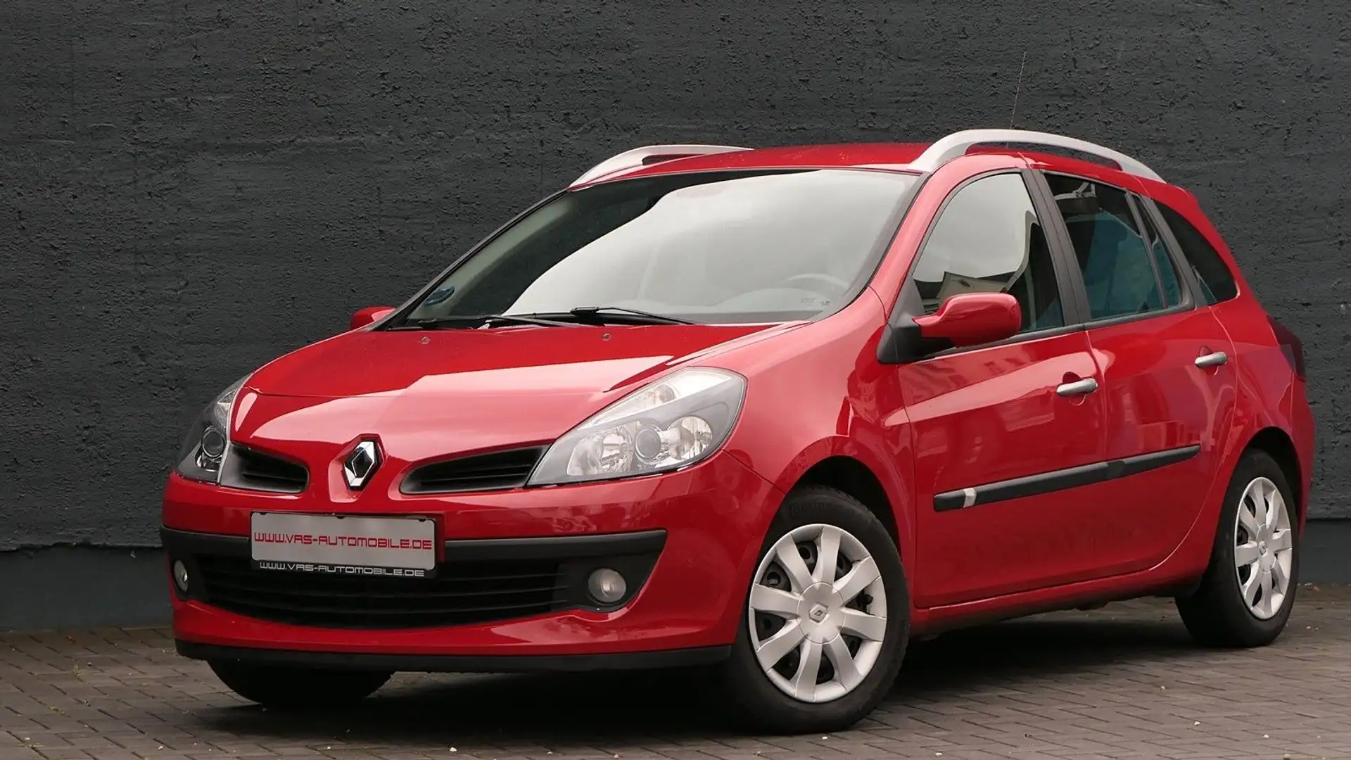 Renault Clio 1.6 Grandtour Dynamique Automatik Rot - 1