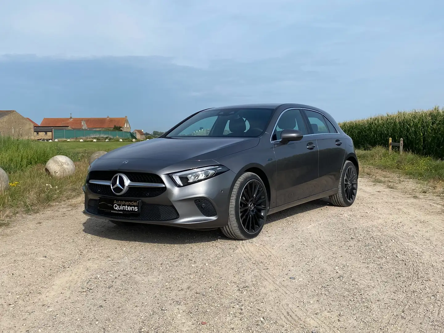 Mercedes-Benz A 250 Hybrid,Leder Sport,Sfeerlicht,Camera,Verw zetels Grijs - 1