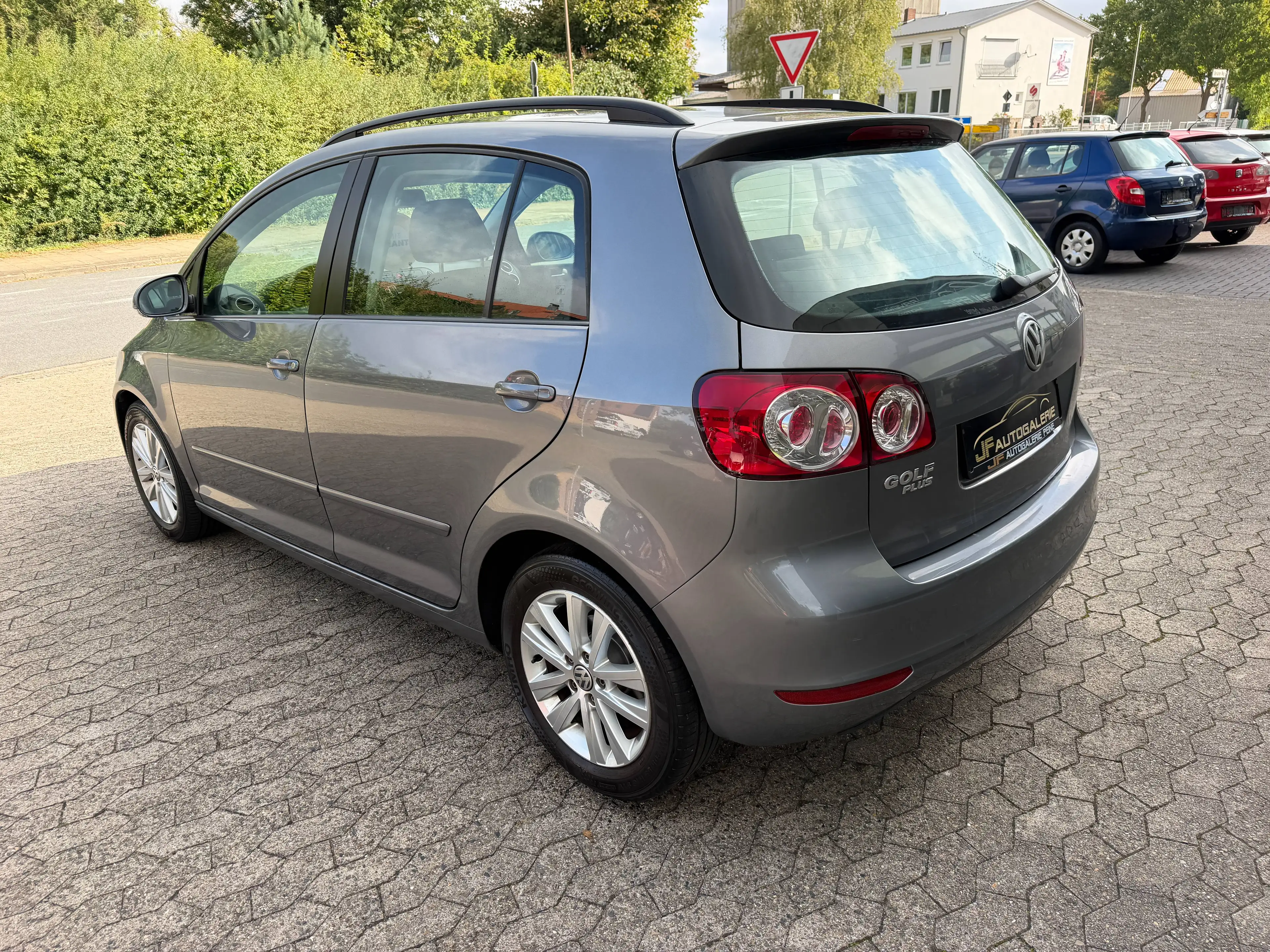 Volkswagen Golf Plus Trendline"1.HAND"TÜV/AU"NEU"12MonateGarantie" — photo 13