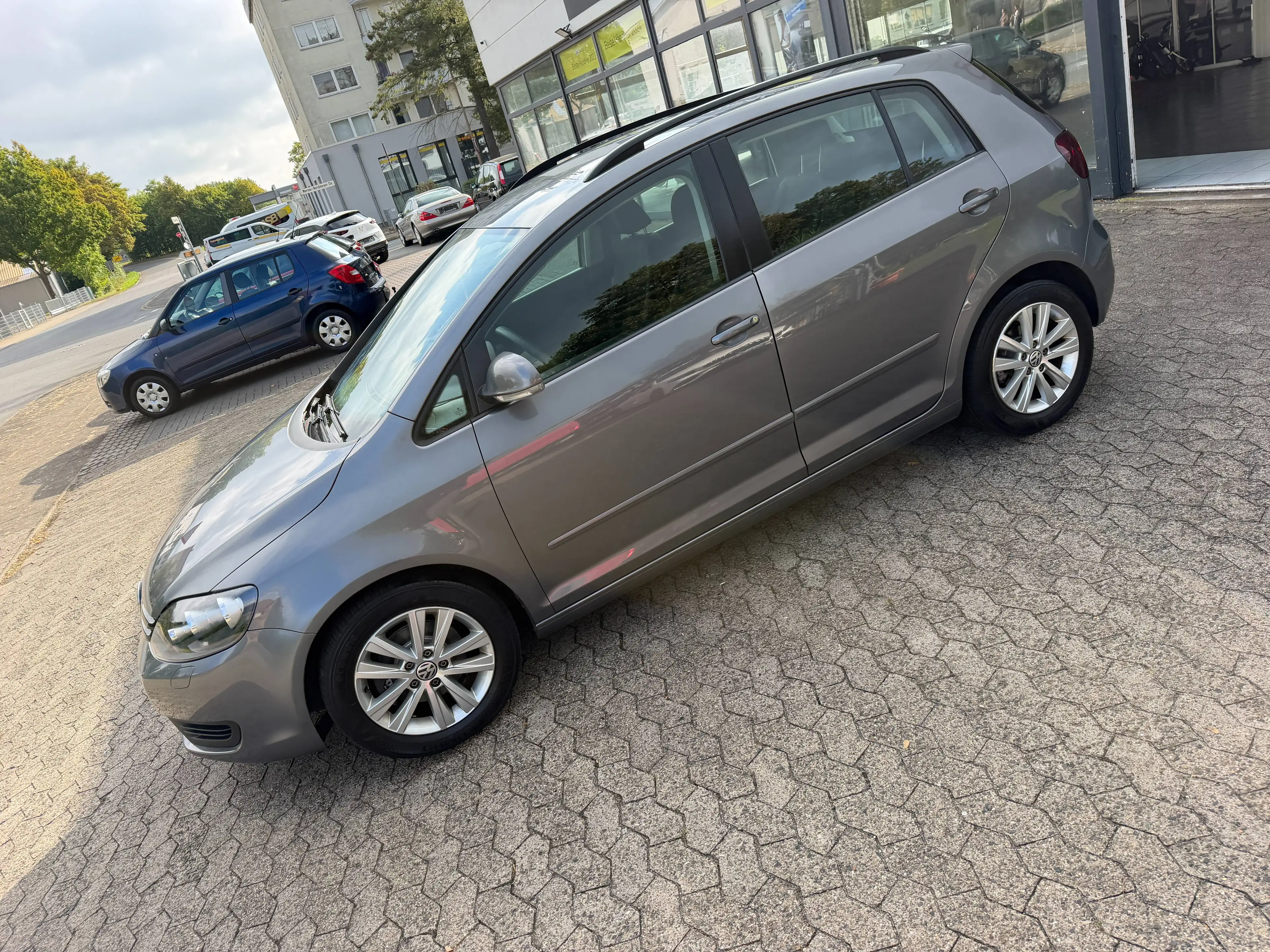 Volkswagen Golf Plus Trendline"1.HAND"TÜV/AU"NEU"12MonateGarantie" — photo 15