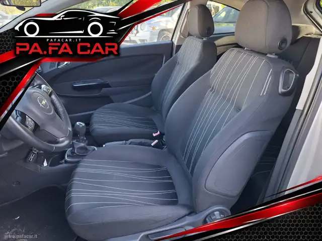 Opel Corsa view 5