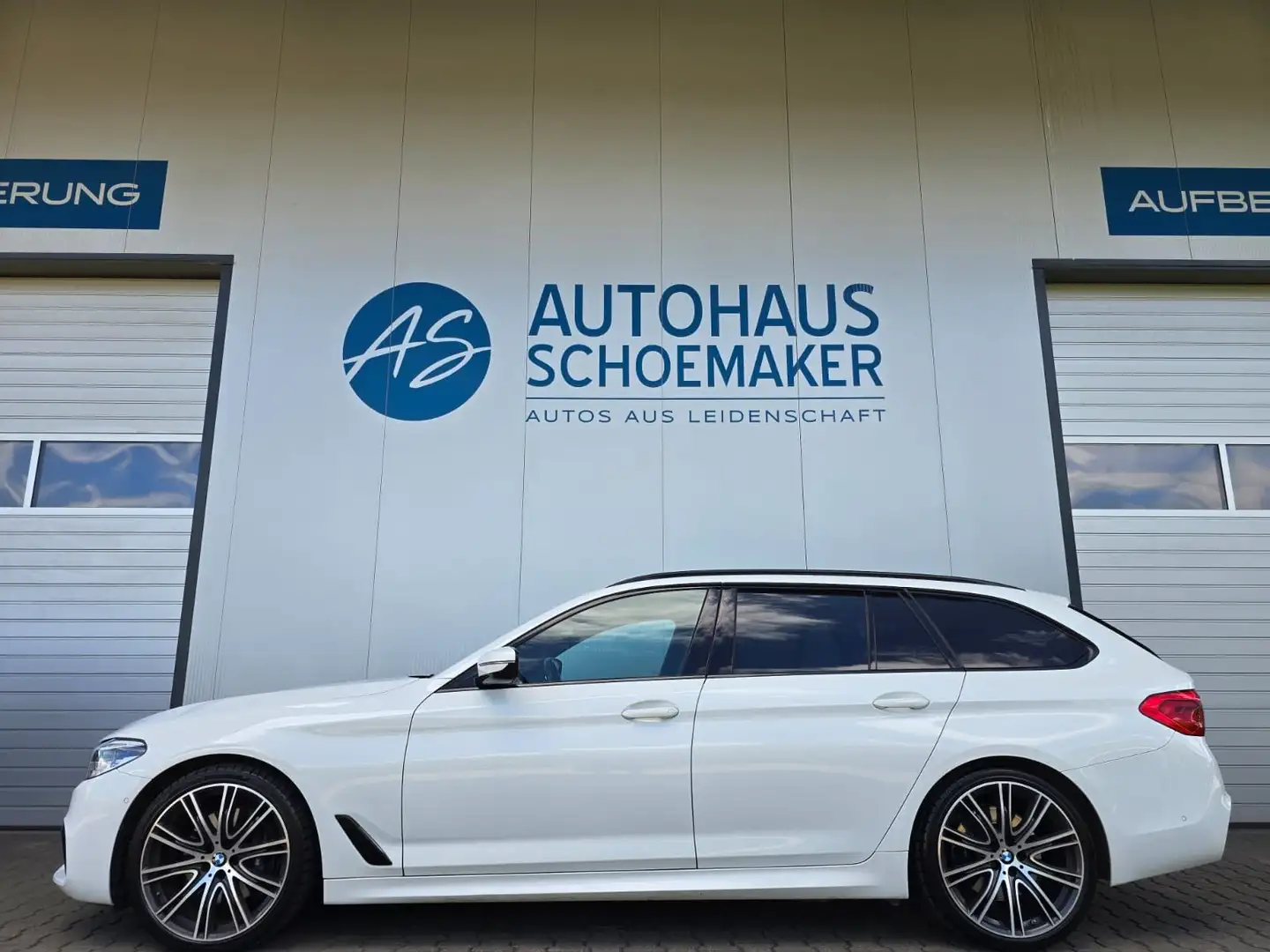 BMW 530 d xDrive M Sport*20Zoll,HUD,AHK,Pano,St.Hz,HK Blanc - 2