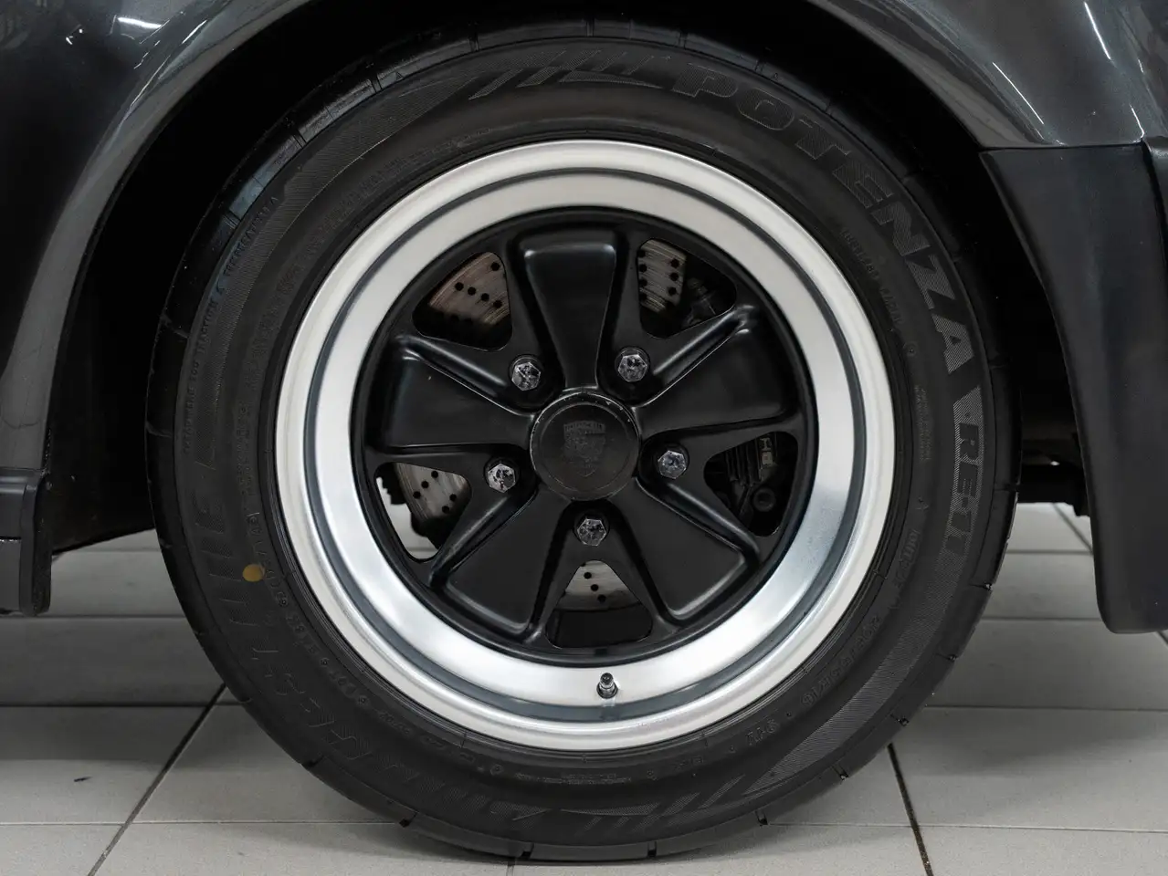 Porsche 930 Turbo, foto 10
