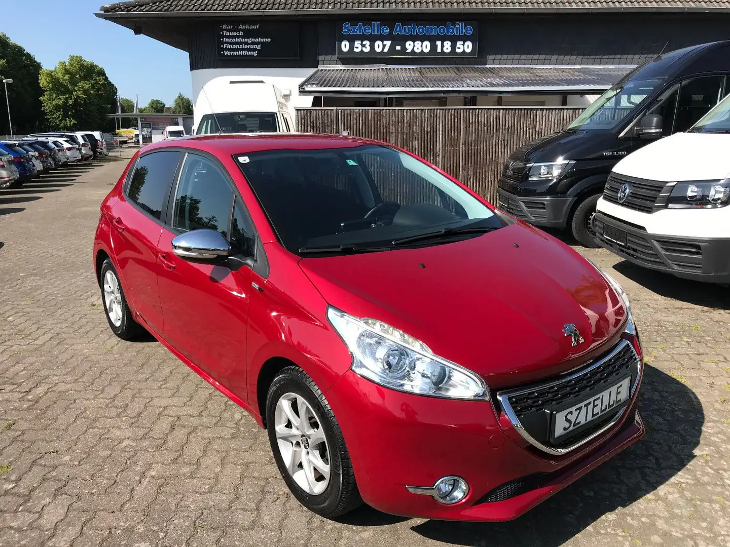 Peugeot 208 Style Rot - 1