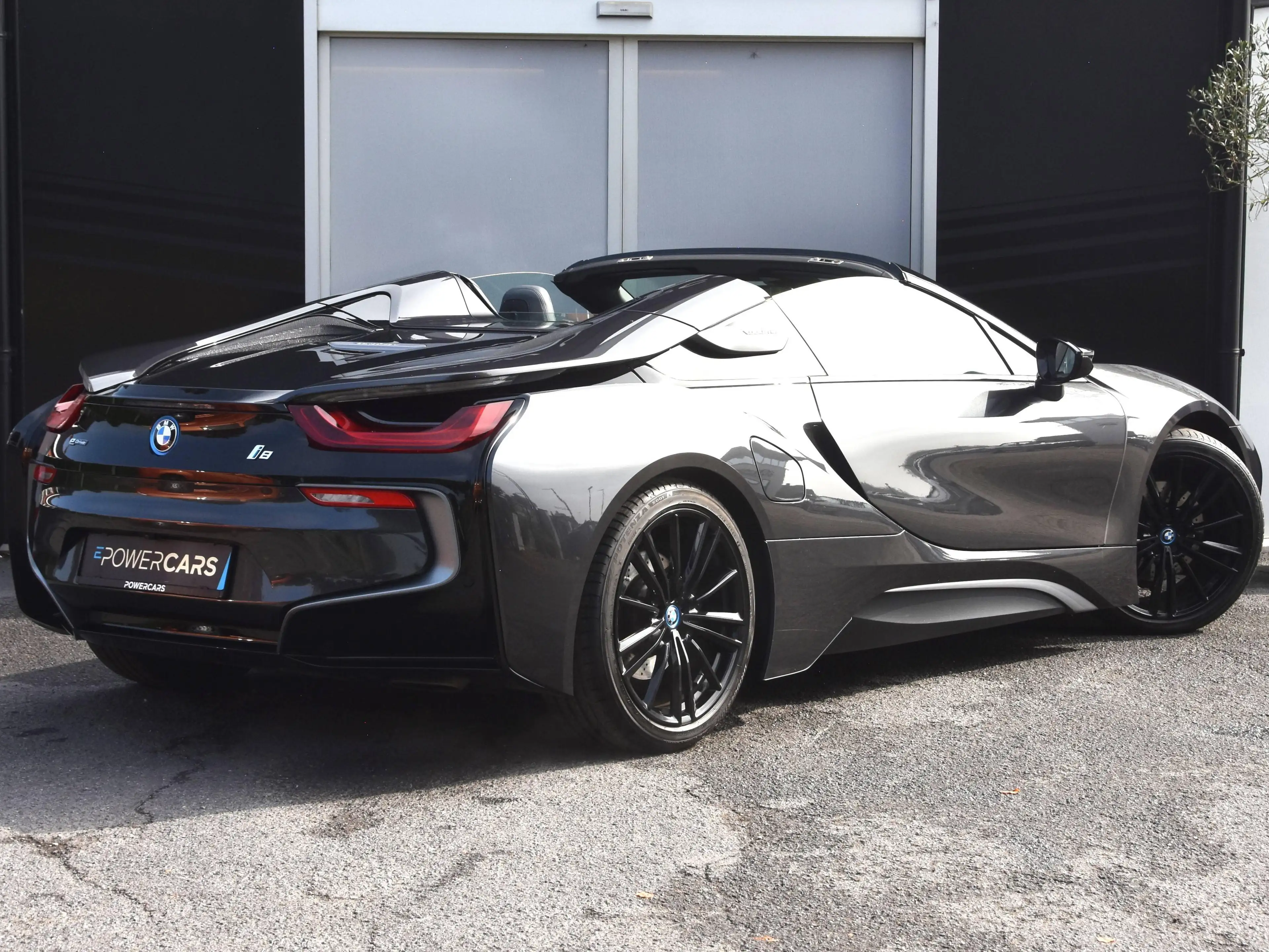 BMW i8 Roadster | 360 | HUD | HK | Memory | Laser — photo 6
