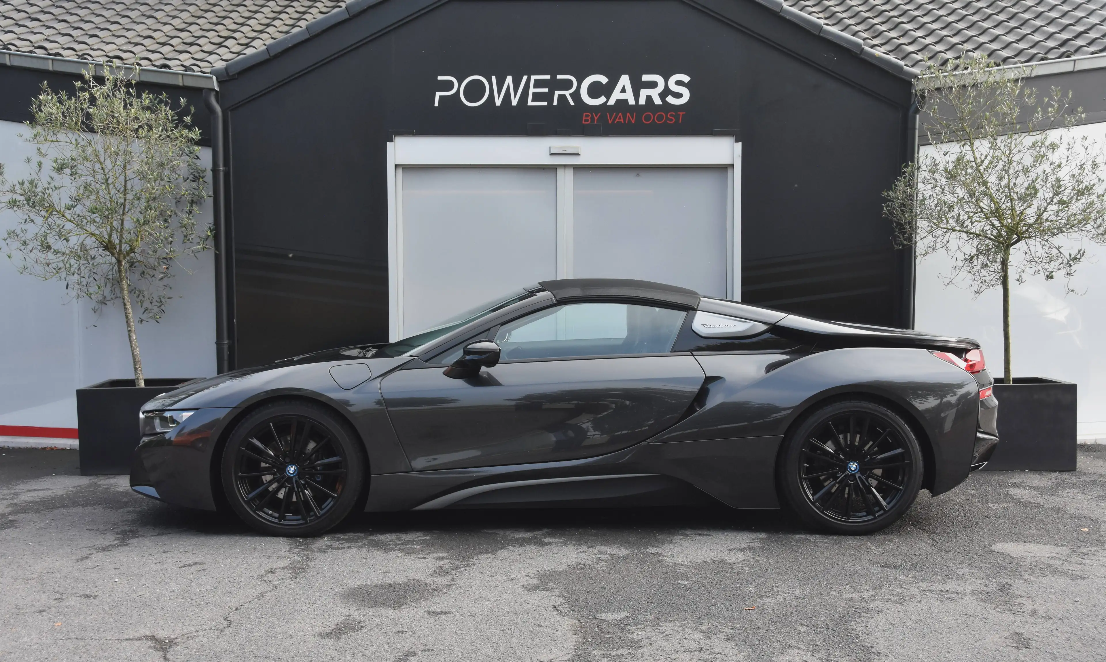 BMW i8 Roadster | 360 | HUD | HK | Memory | Laser — photo 9