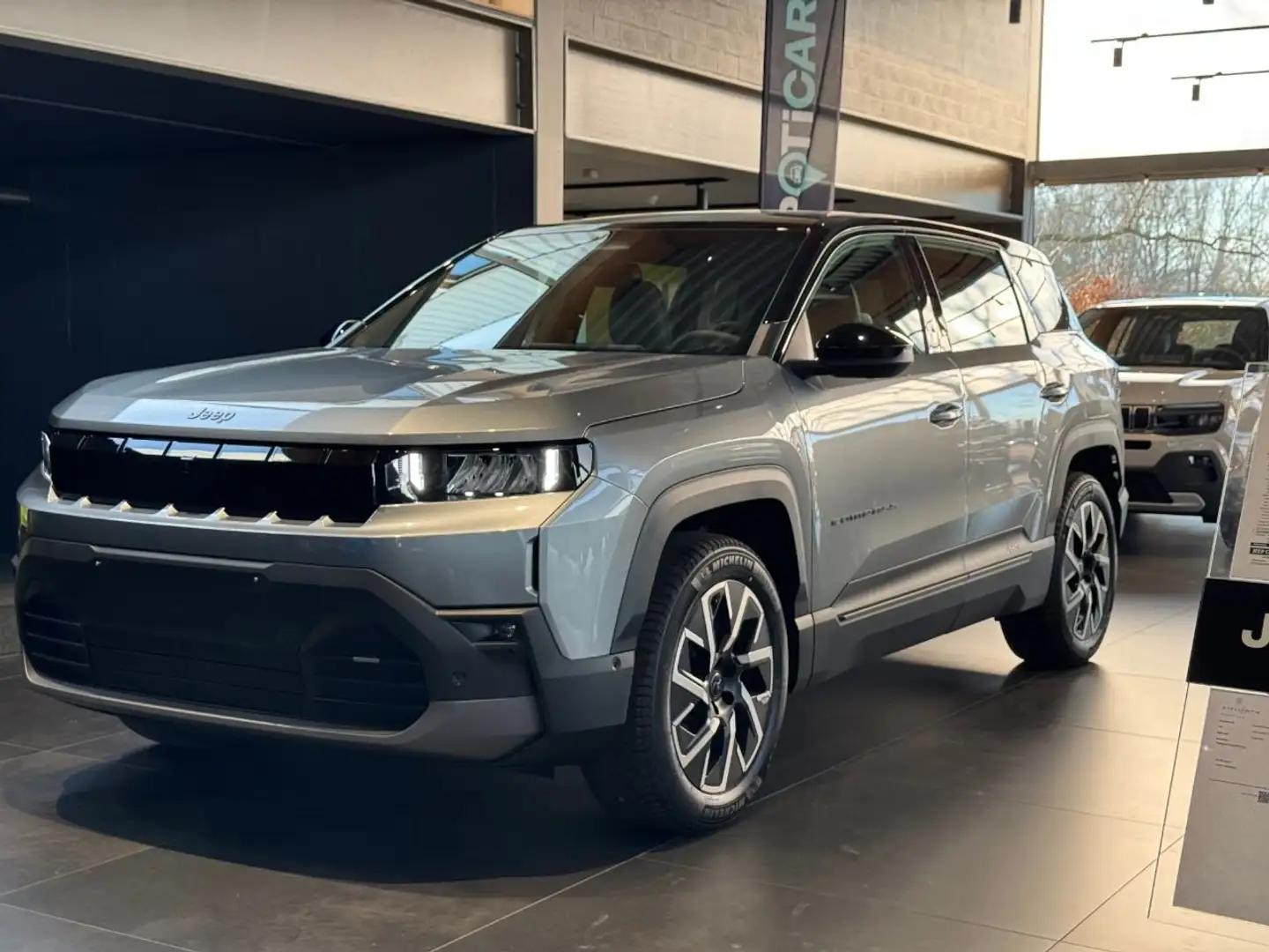 Jeep Compass Altitude Electric Grau - 1