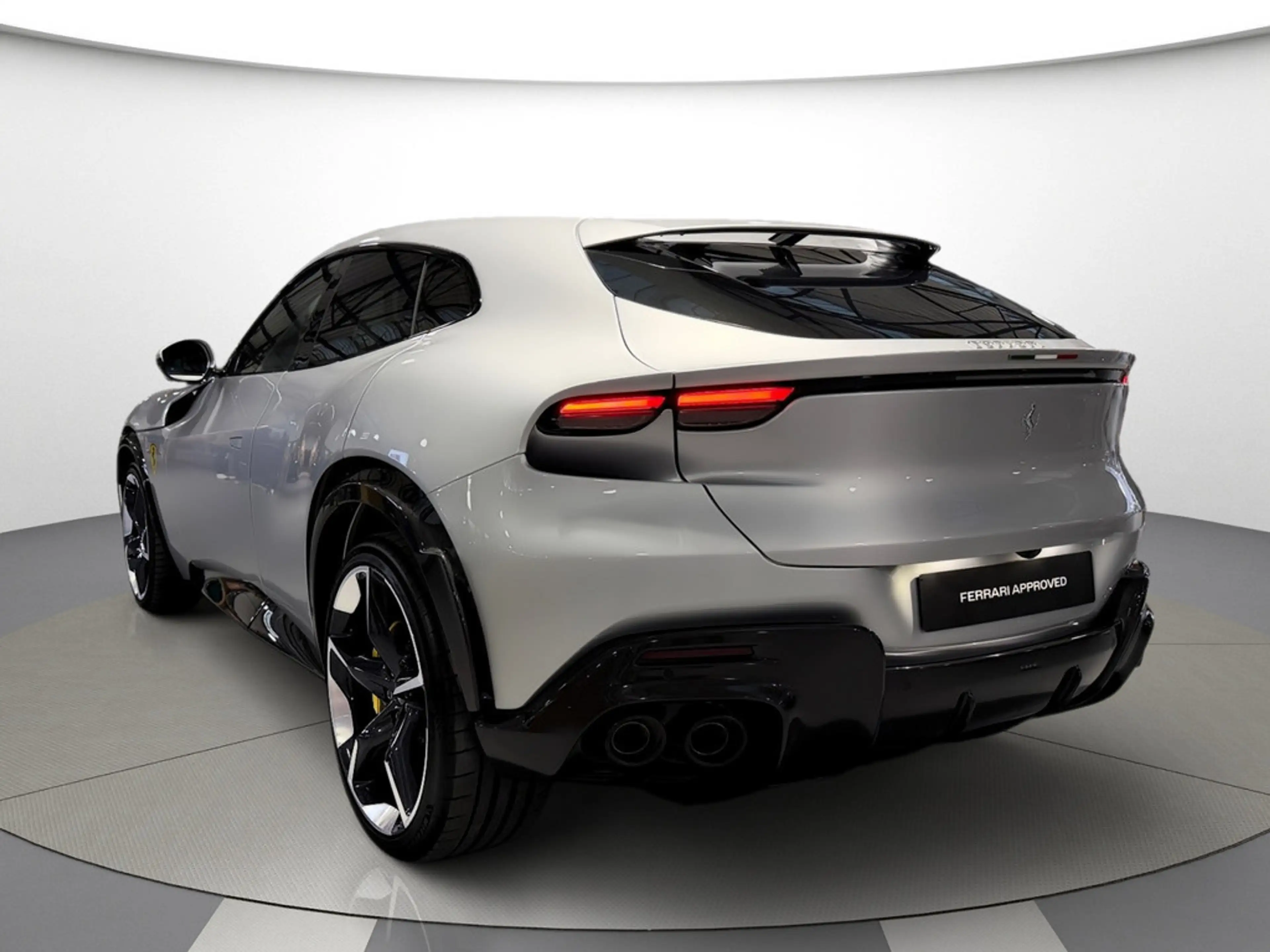 Ferrari Purosangue Tastenlenkrad LED*FULL PPF*8 Fach — photo 11
