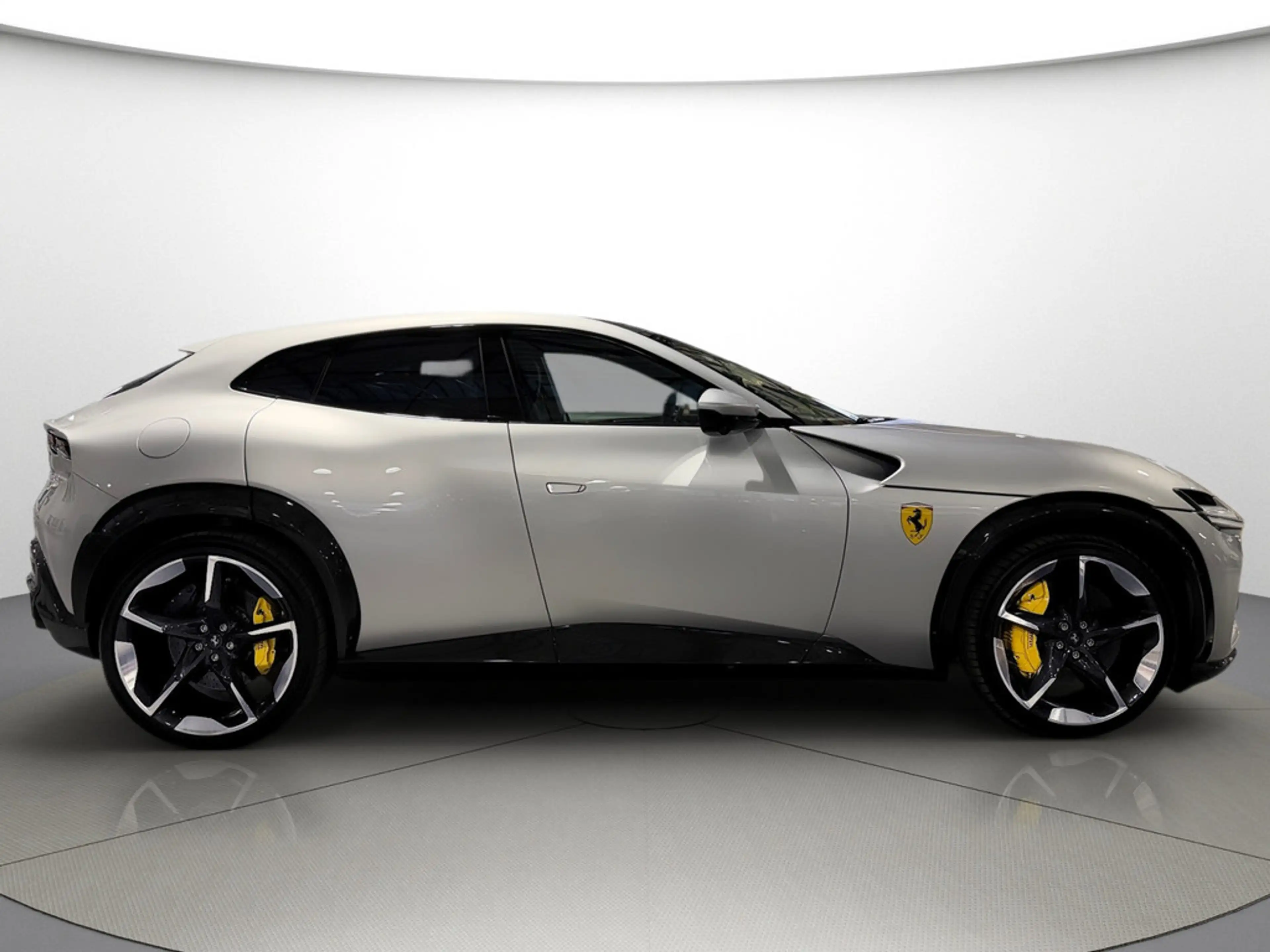 Ferrari Purosangue Tastenlenkrad LED*FULL PPF*8 Fach — photo 7